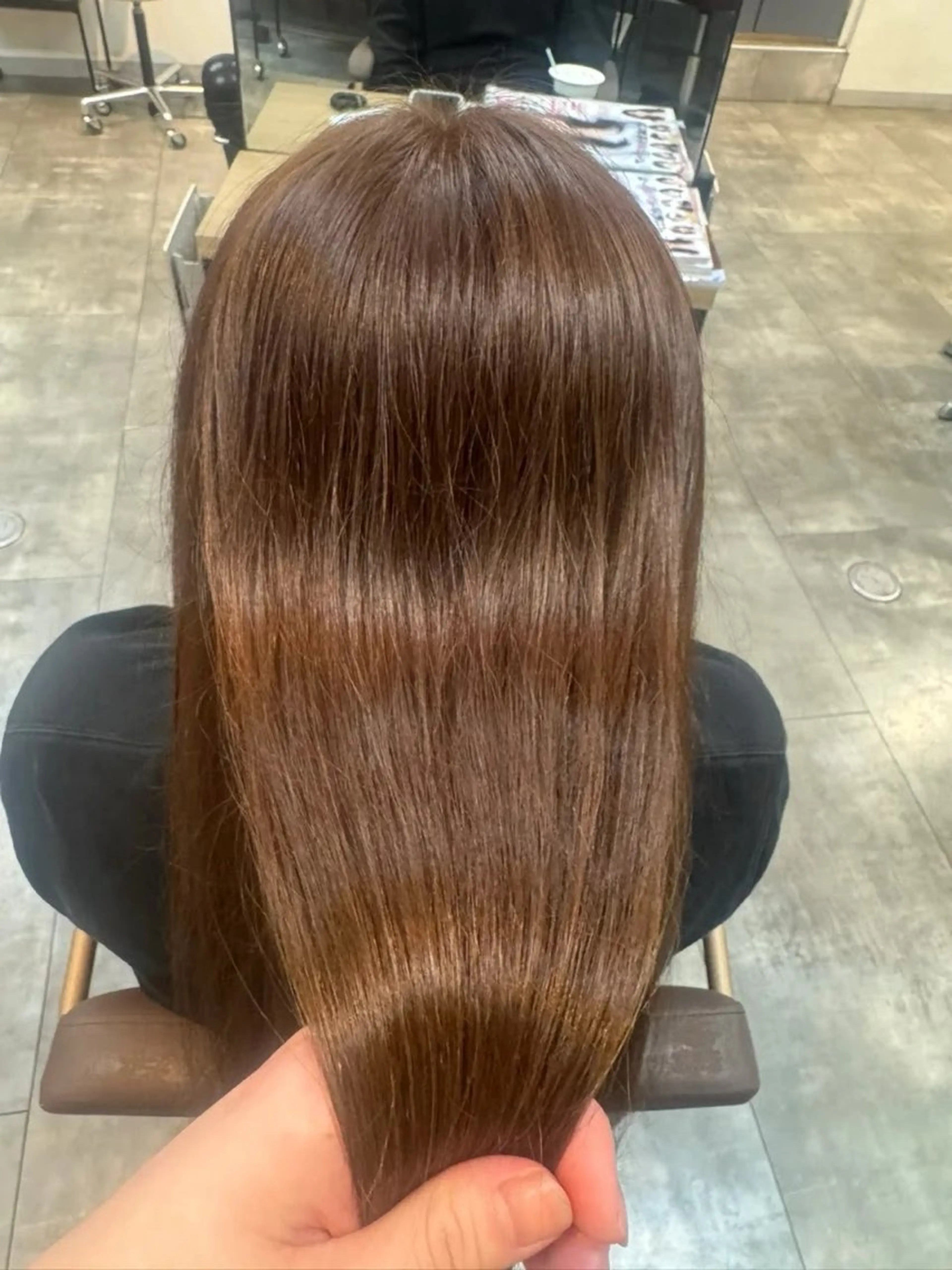 カラー ブラウンカラー 新田 しずくのヘアスタイル