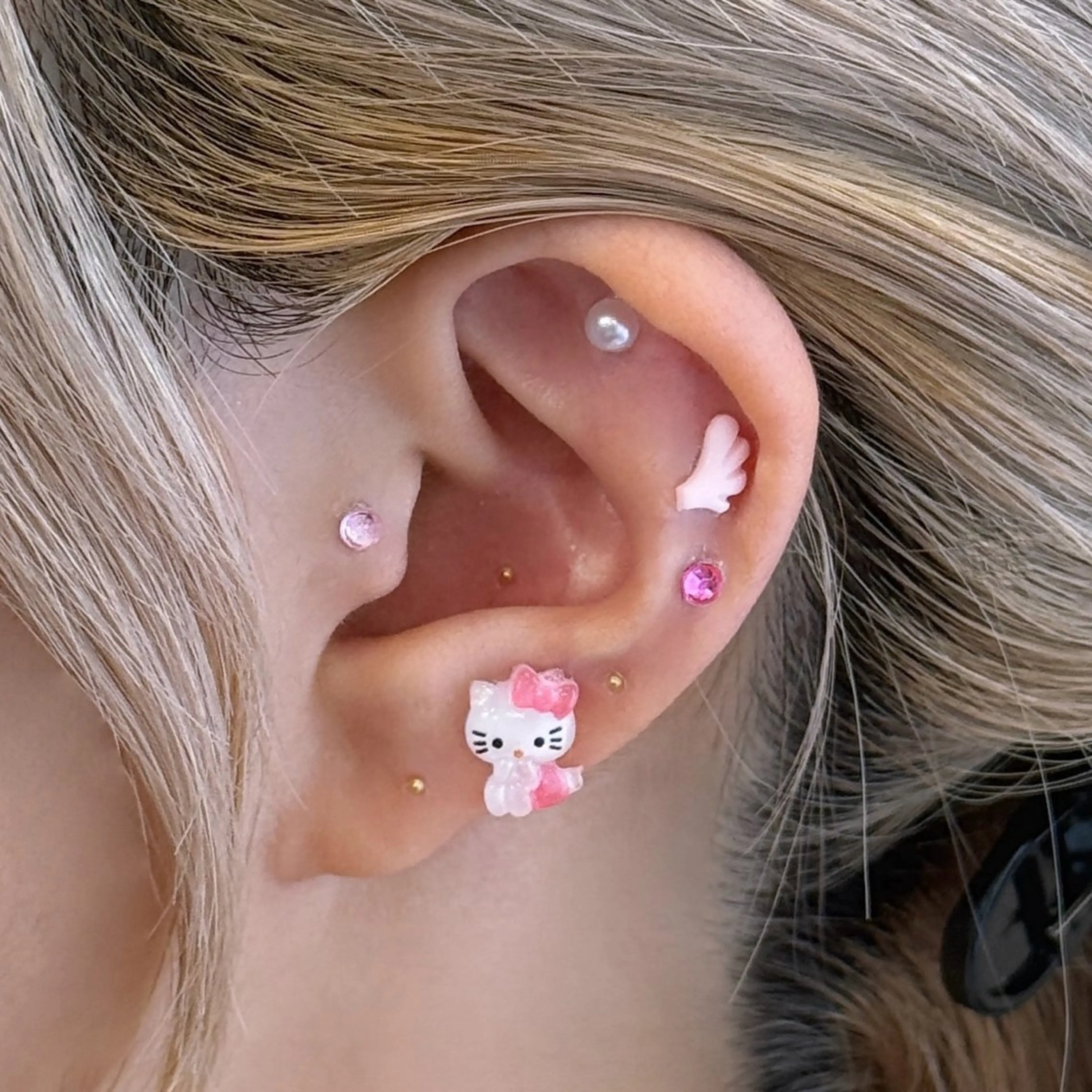 【今話題】耳ツボジュエリー💎➕顔周りカットの写真