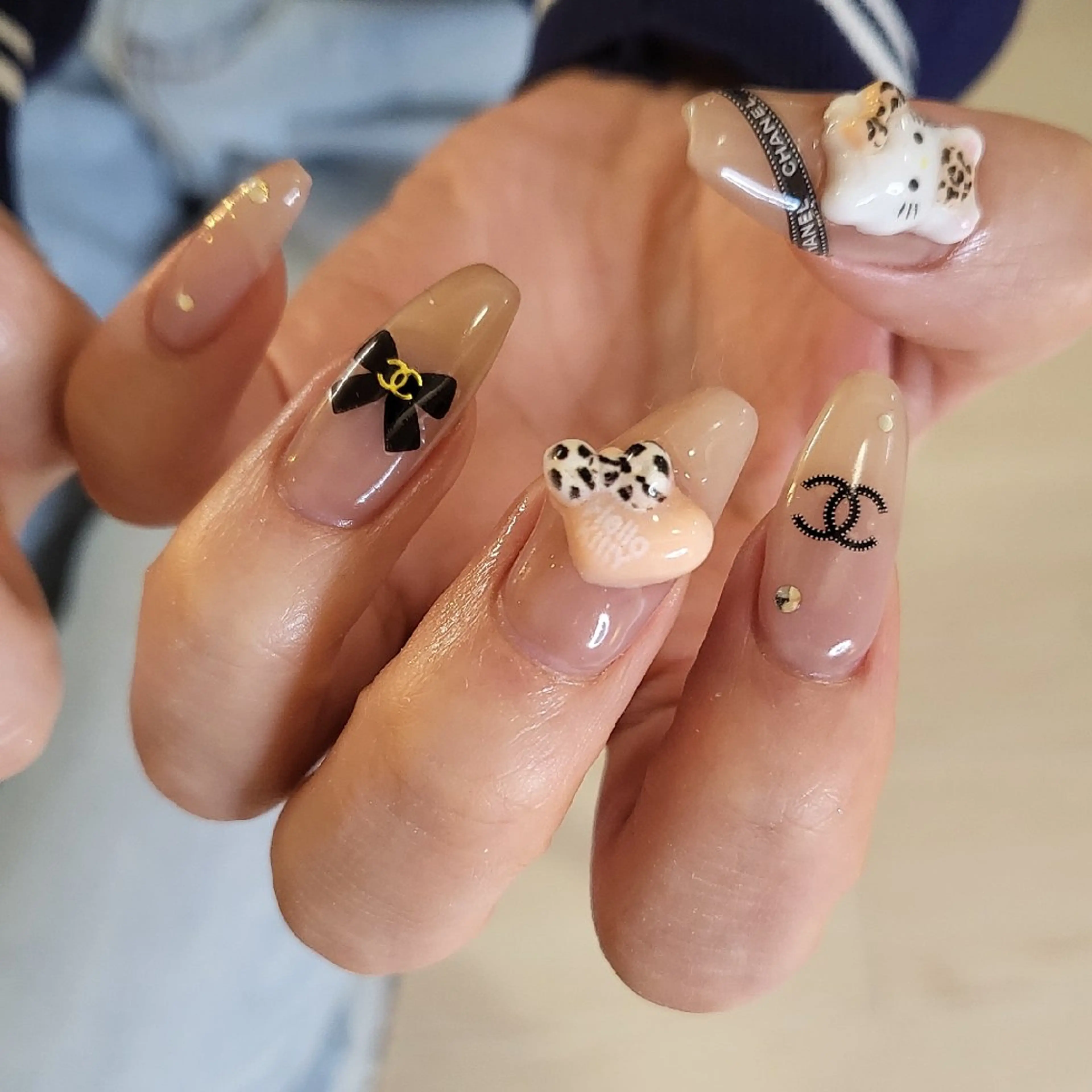 ネイル ハンドネイル フットネイル ハンドケア ChouChou  NAILSALONのネイルデザイン