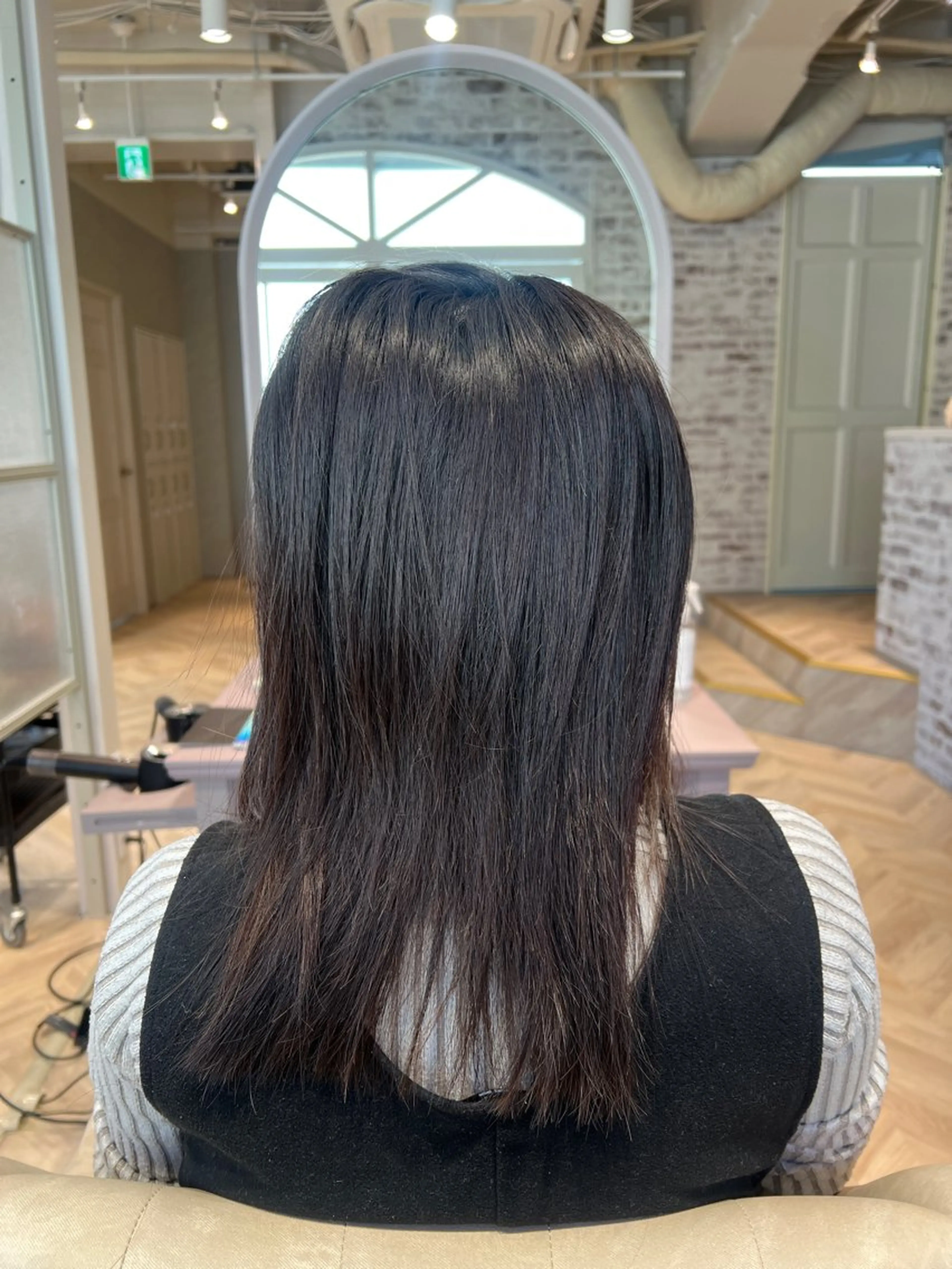 ミディアム 縮毛矯正 トリートメント 大人女性のお悩み改善 大塚綾のヘアスタイル