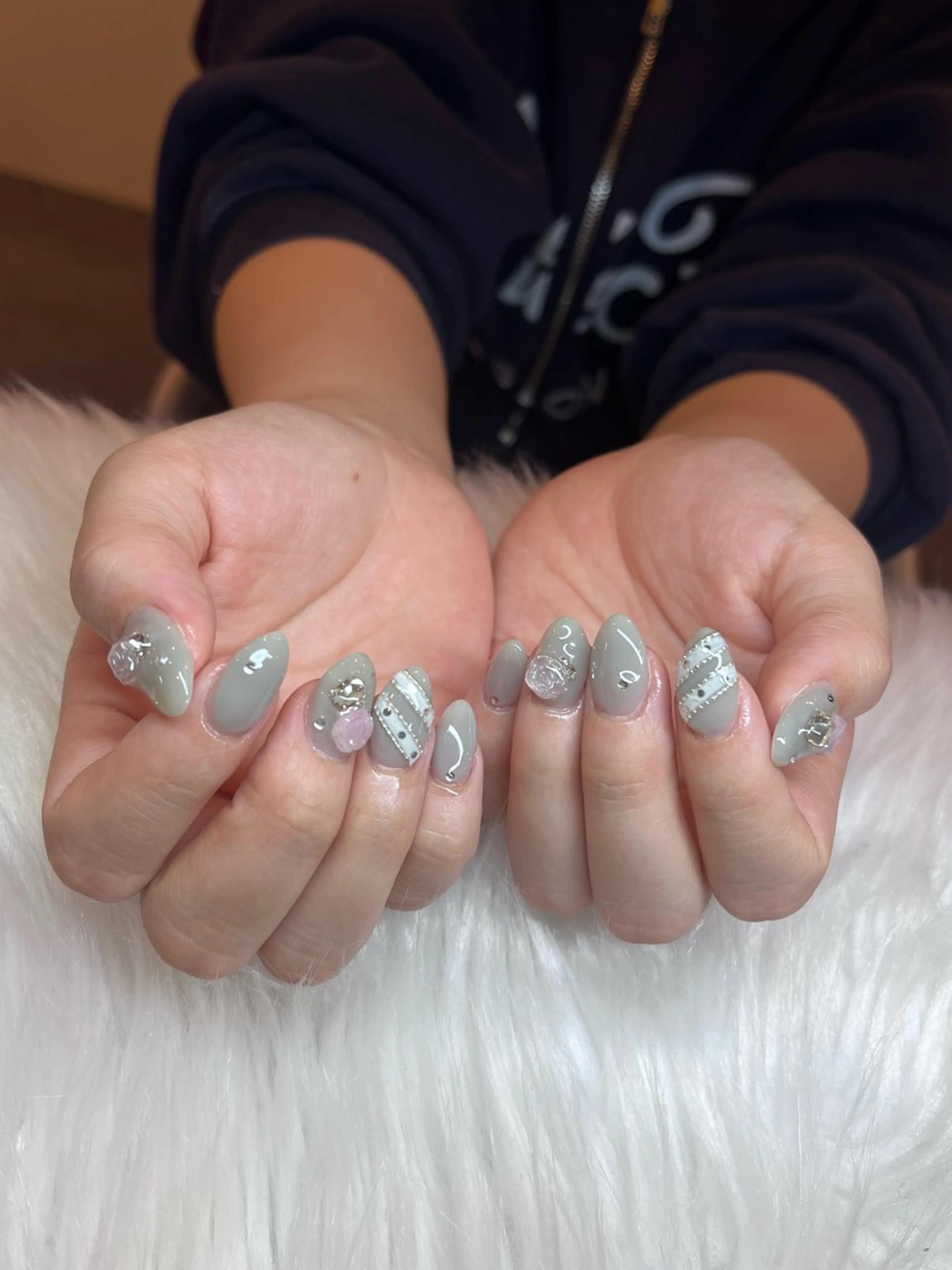 ネイル ボルドー ブラウン チークネイル ドット フットネイル ハンドネイル RUBY Nail 日暮里店のネイルデザイン