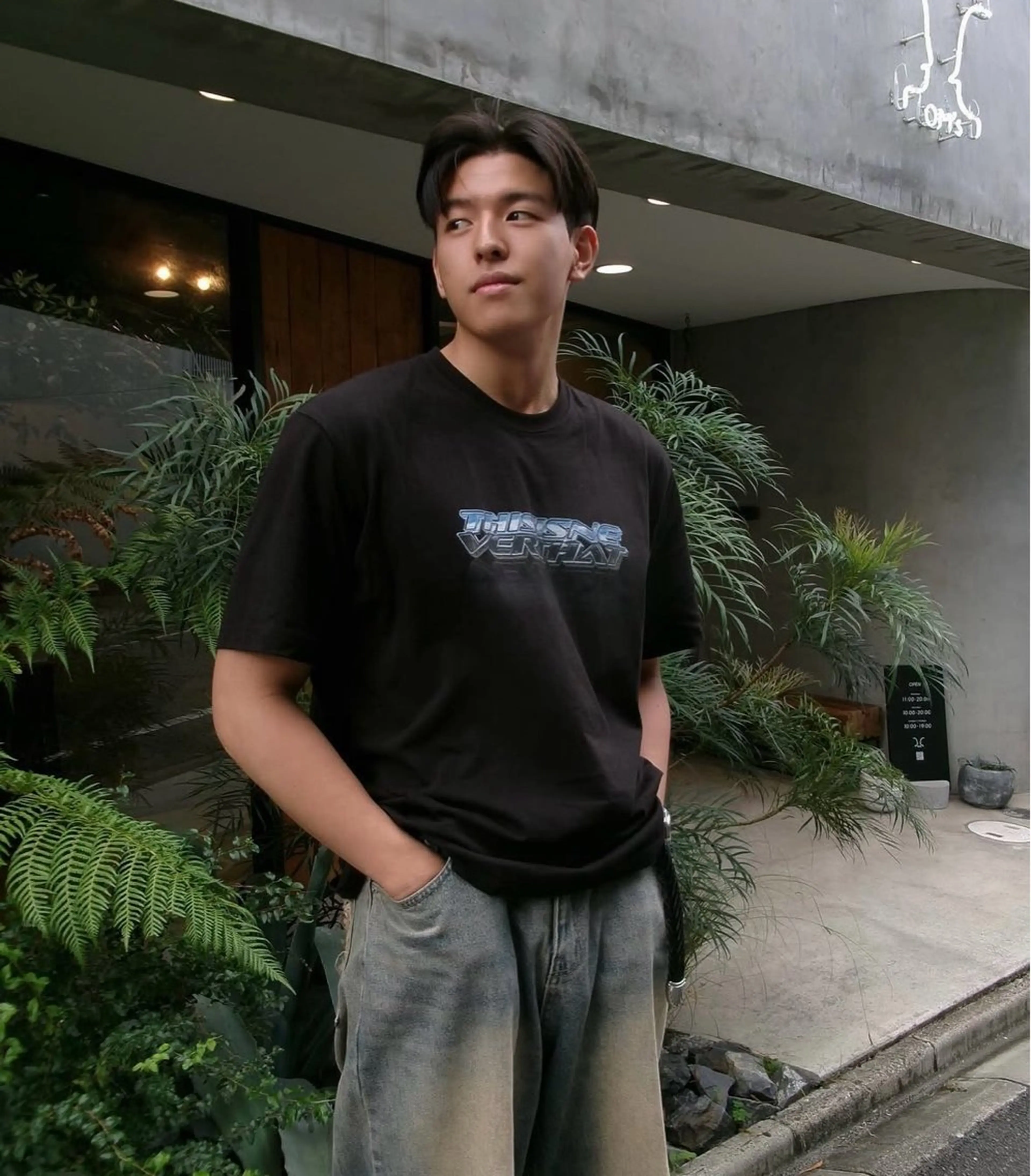 メンズセンターパートさせていただけるカットモデル様の募集です!! ※時間指定 10、12、14、16、18、20時の写真