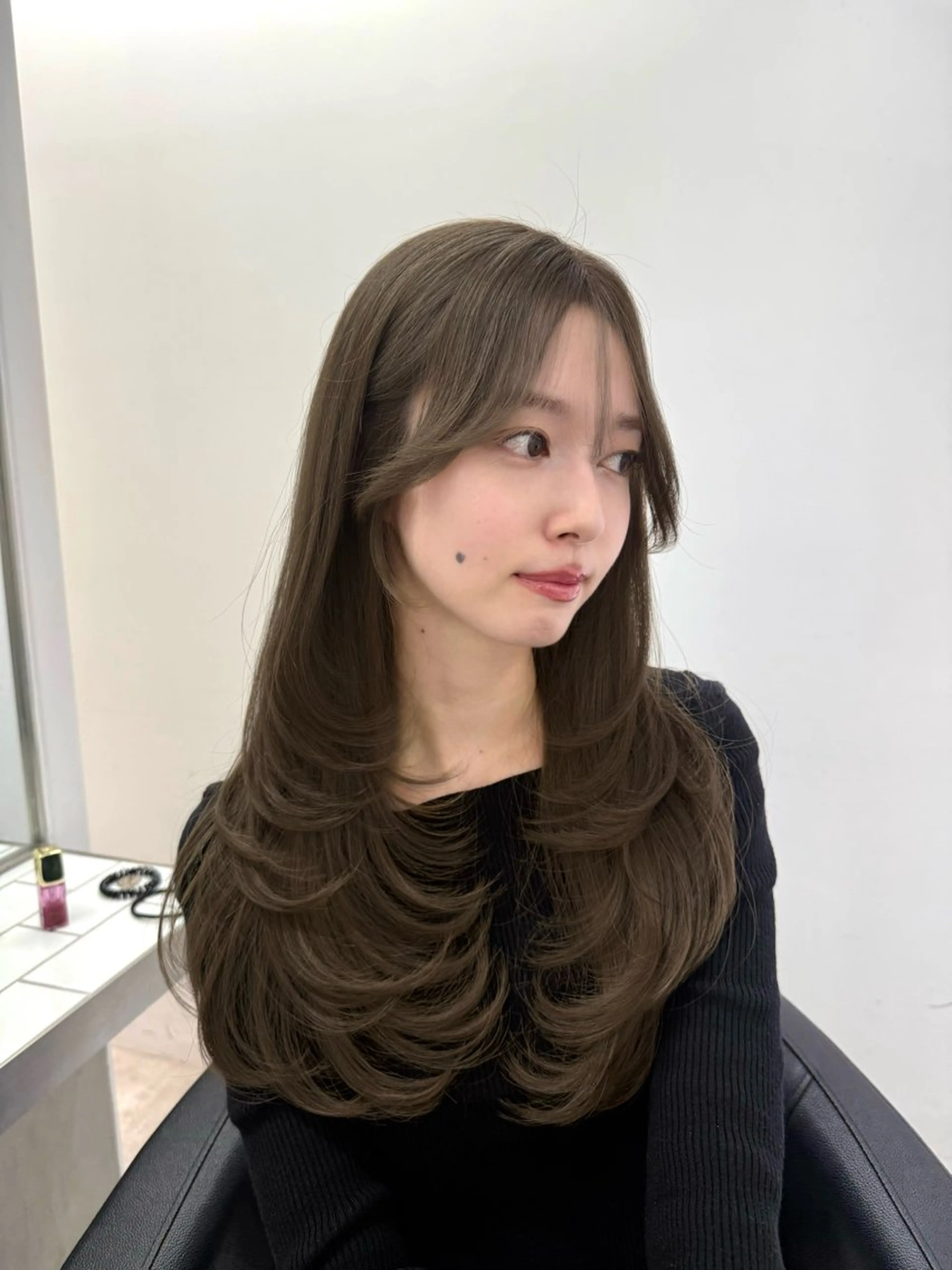 ロング カラー ミディアムレイヤー 添田晃基のヘアスタイル