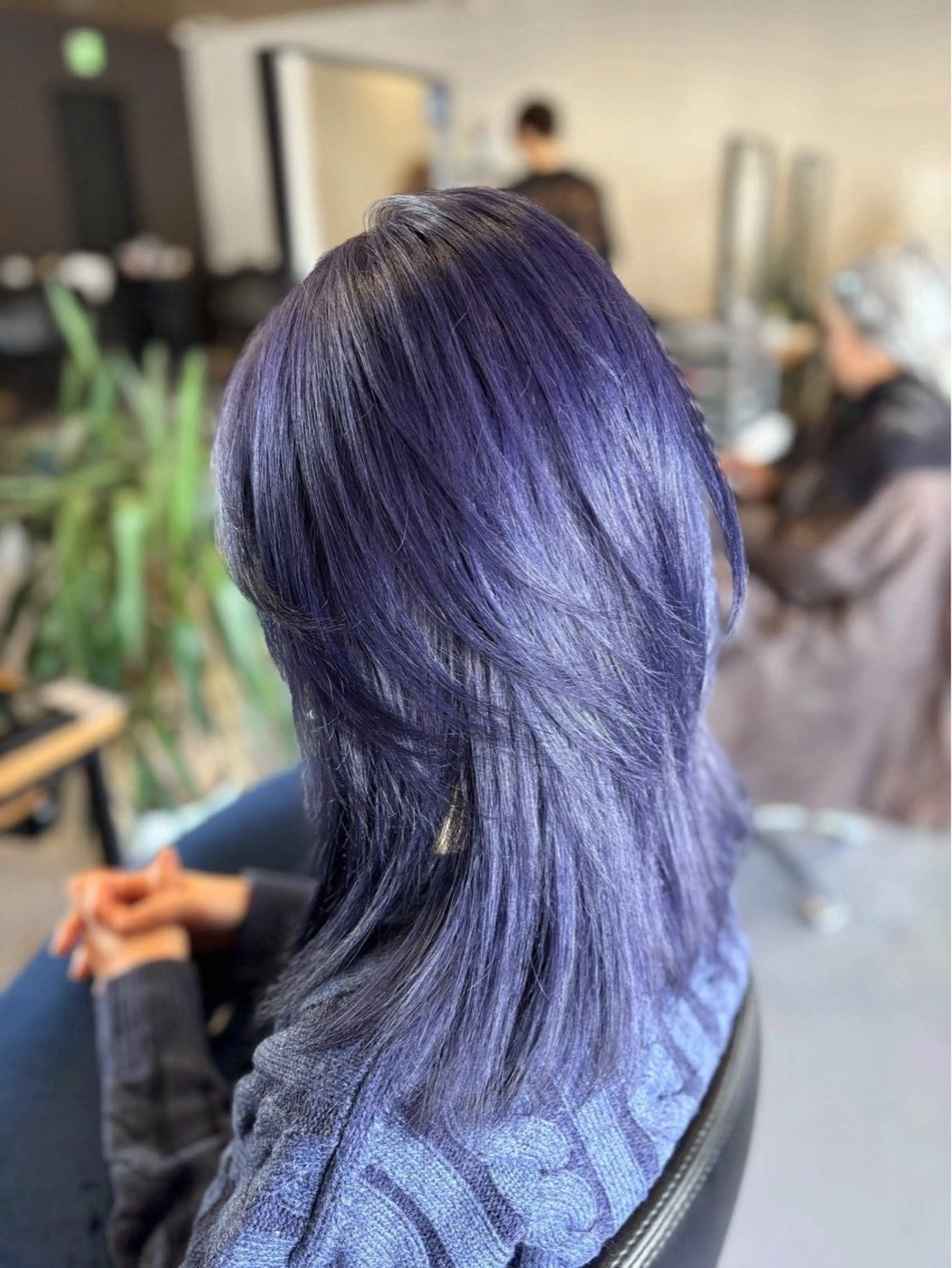 セミロング レイヤーカット カット ヘアカラー 🥀高評価多数/三澤 歩夢のヘアスタイル