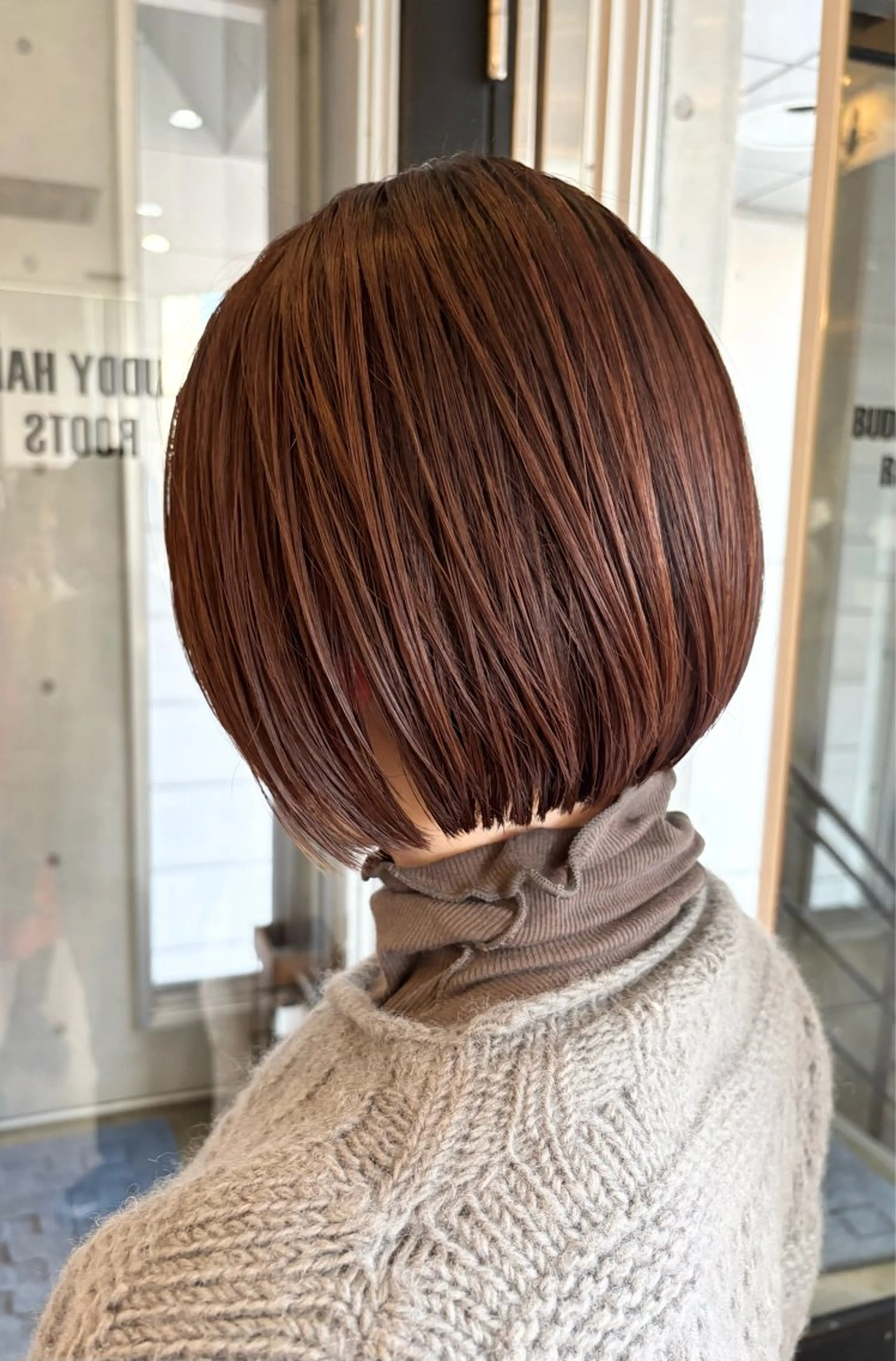 ショート カラー ベージュカラー ブラウンカラー ボブ ショートヘア カット ヘアカラー IKU ミニボブ名古屋のヘアスタイル