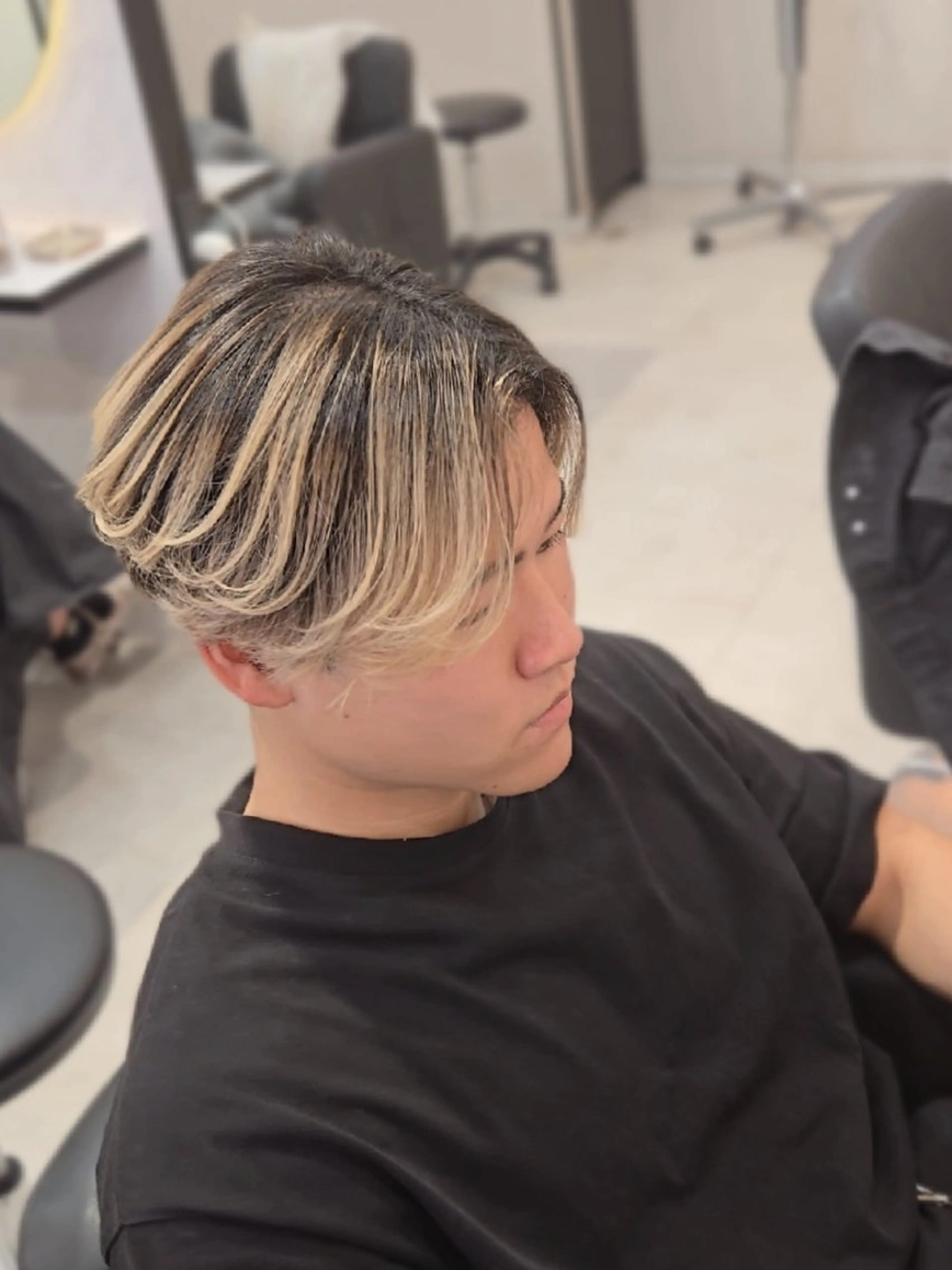 メンズ ミディアム カラー メンズバレイヤージュ バレイヤージュ レイヤーカット カット ヘアカラー ヘアセット LEN名古屋/パーマ 海外ヘア/メンズ特化のヘアスタイル