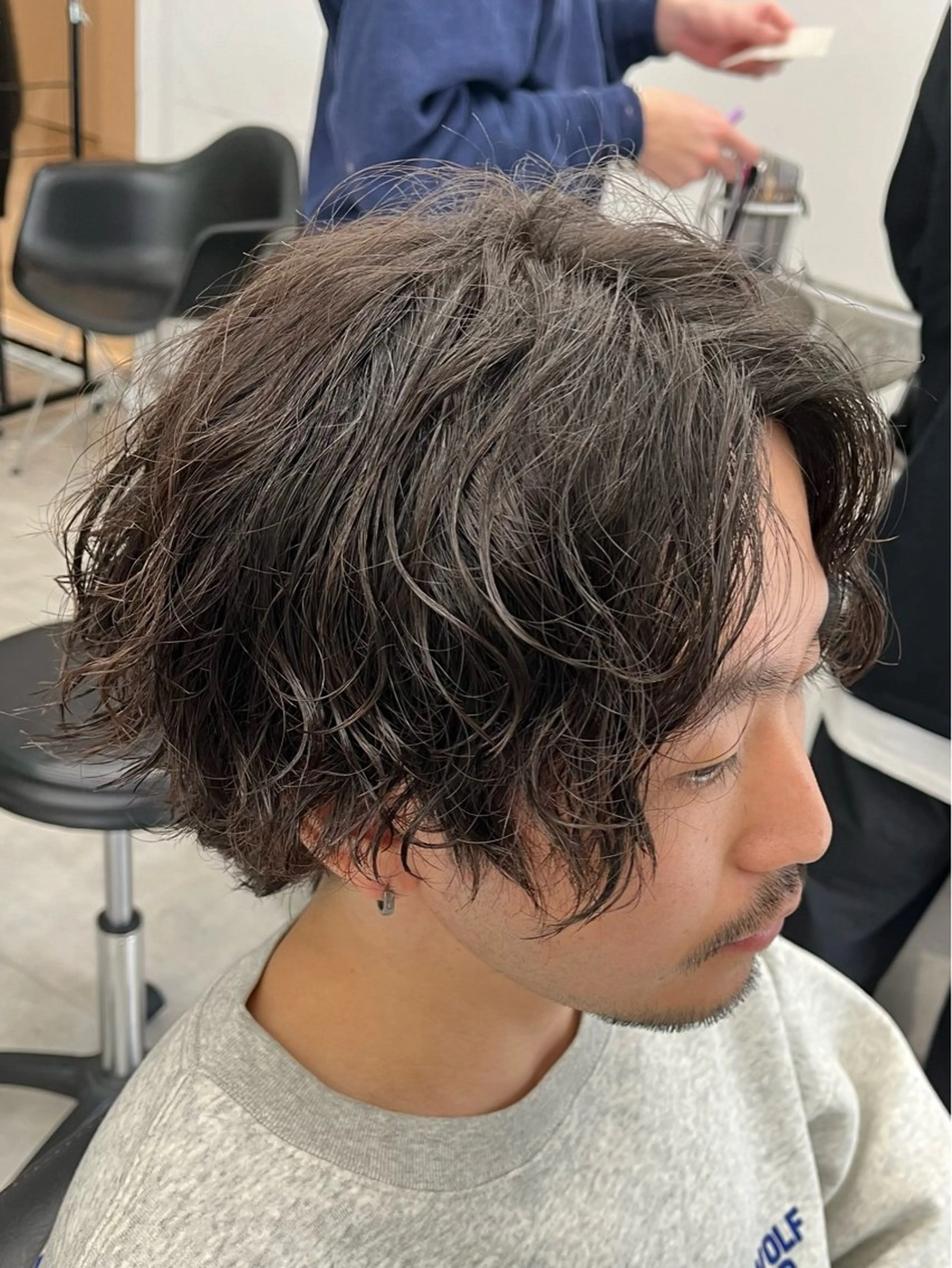 ミディアム パーマ メンズ ミディアムパーマ メンズパーマ スパイラルパーマ カット パーマ 新潟メンズパーマ 新潟駅/小田拓実のヘアスタイル