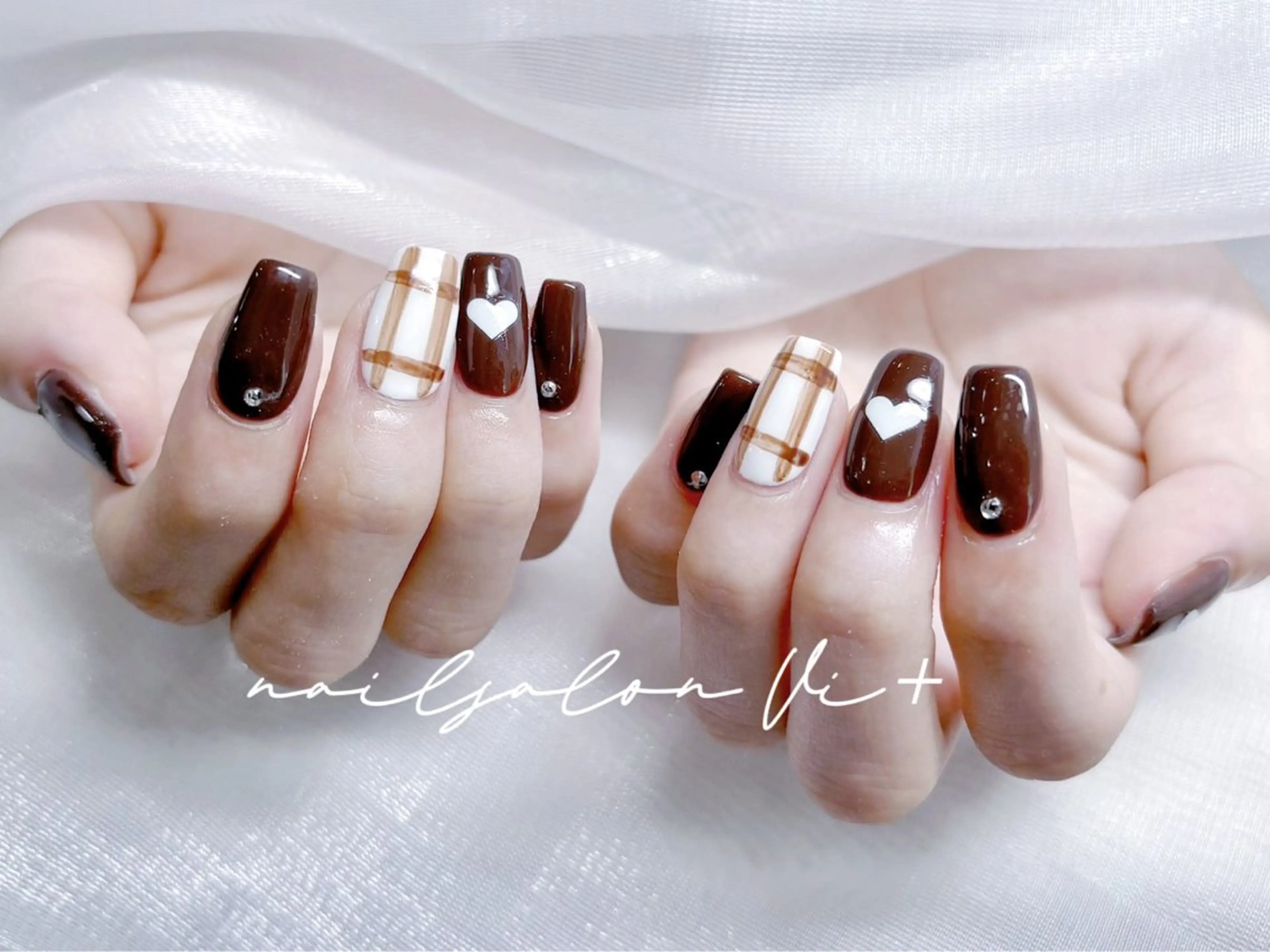 ネイル ハンドネイル ✨Nailsalon Vi+✨のネイルデザイン