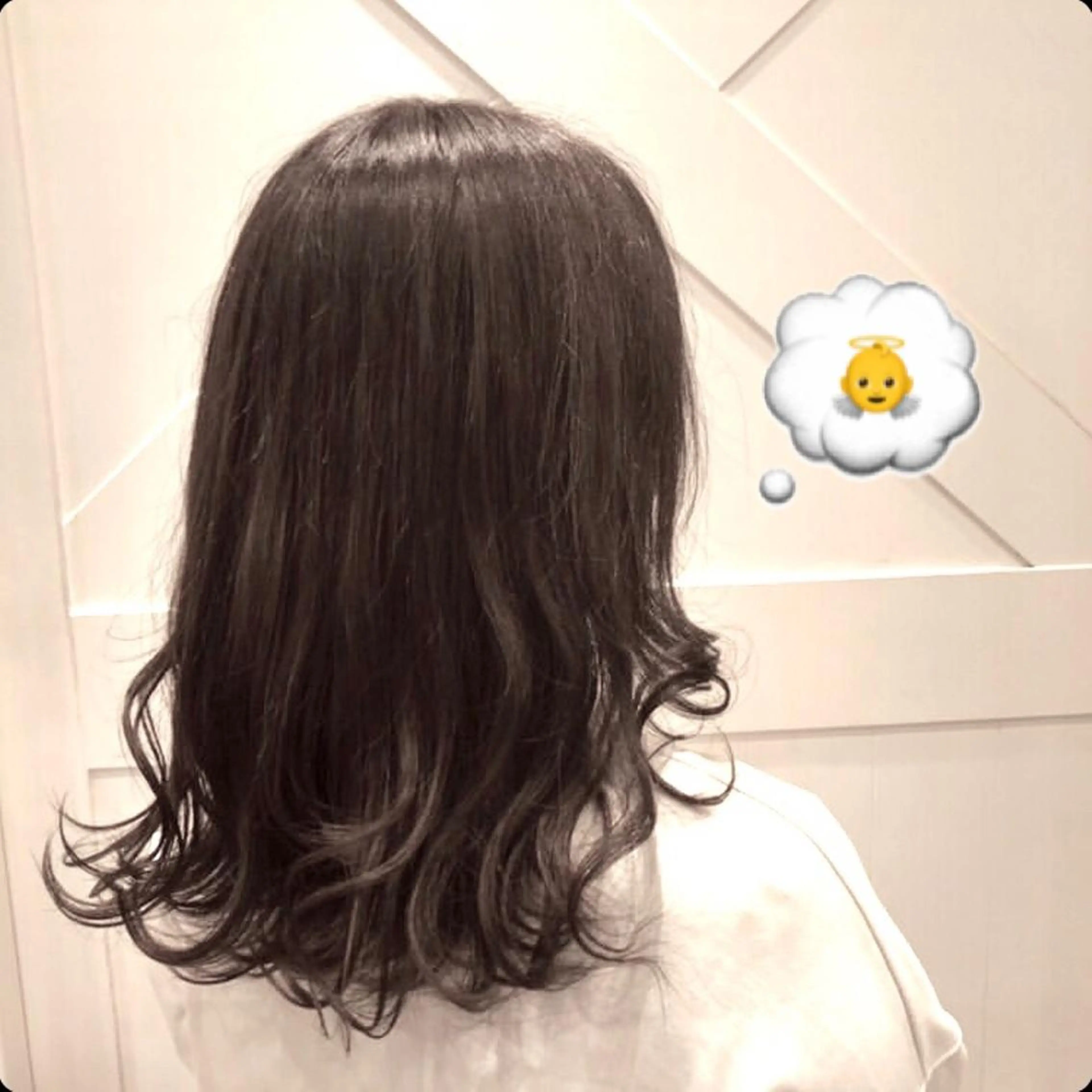 セミロング カラー ダークグレー ヘアカラー 🌺ウルフカット職人 新垣渚🐺のヘアスタイル