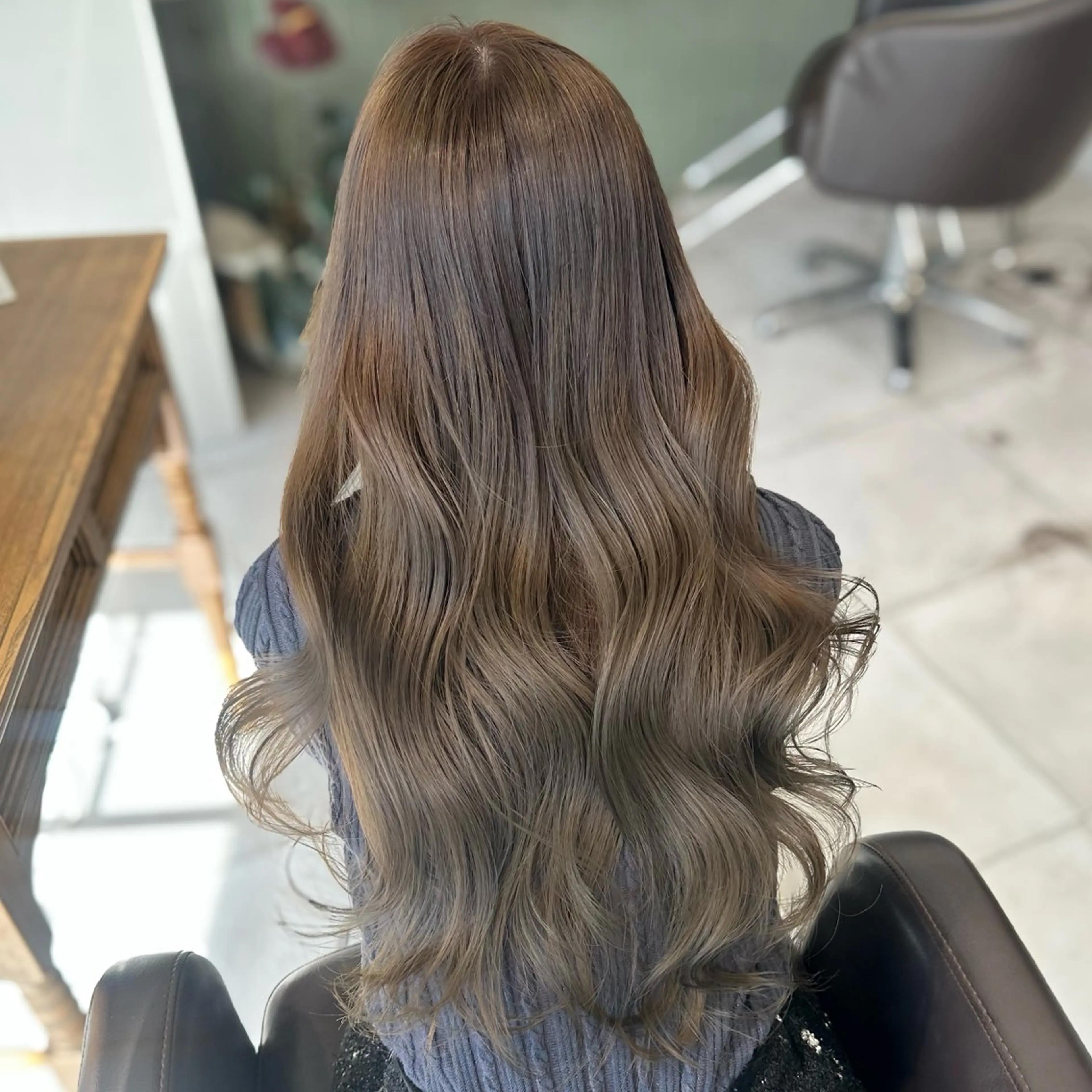 ロング カラー カット ヘアカラー トリートメント ブリーチなし/レイヤ ー特化🌈Tommyのヘアスタイル