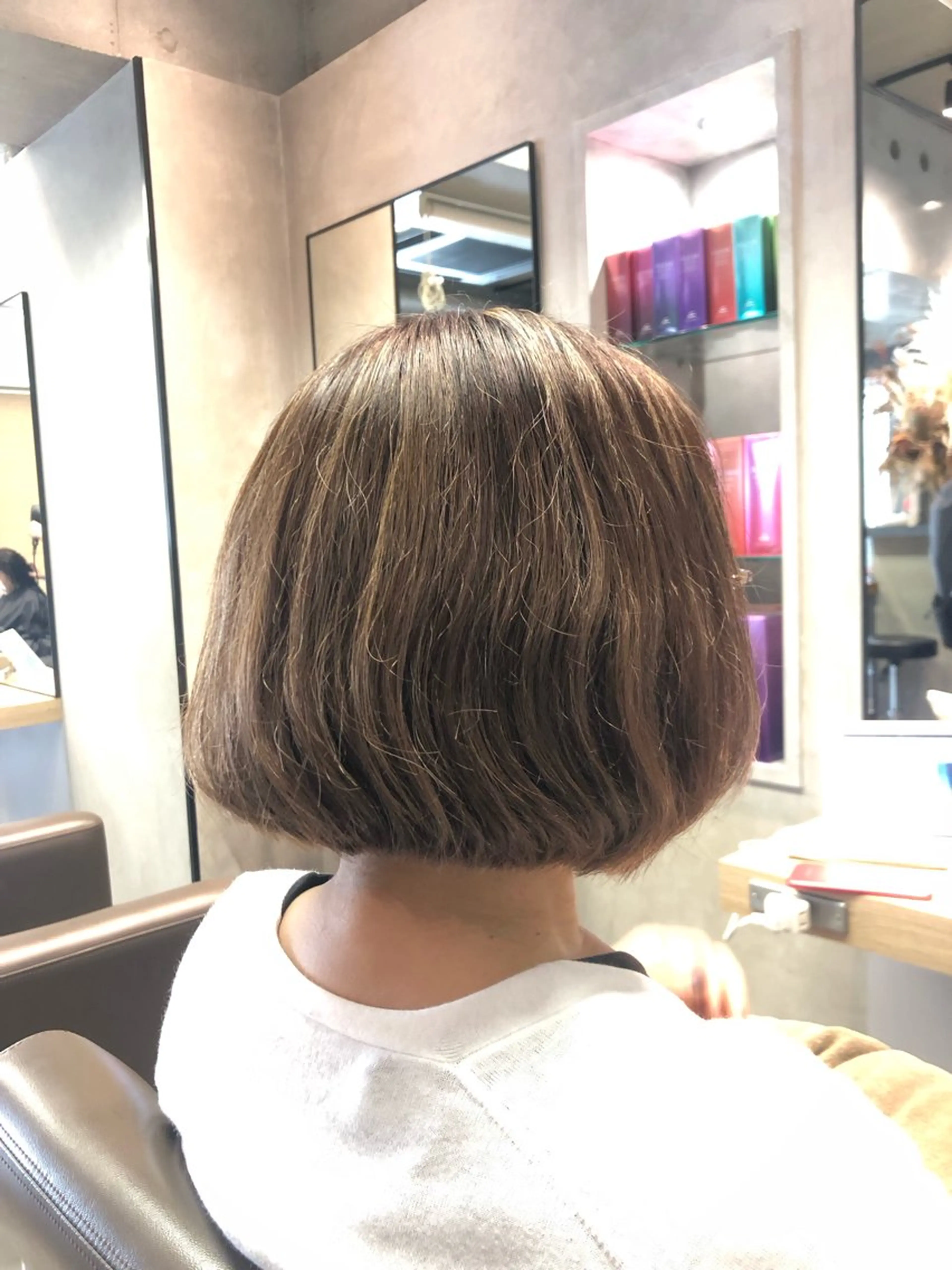 ミディアム ボブ 🎀縮毛矯正.暗髪 .艶髪🩶ちひろのヘアスタイル