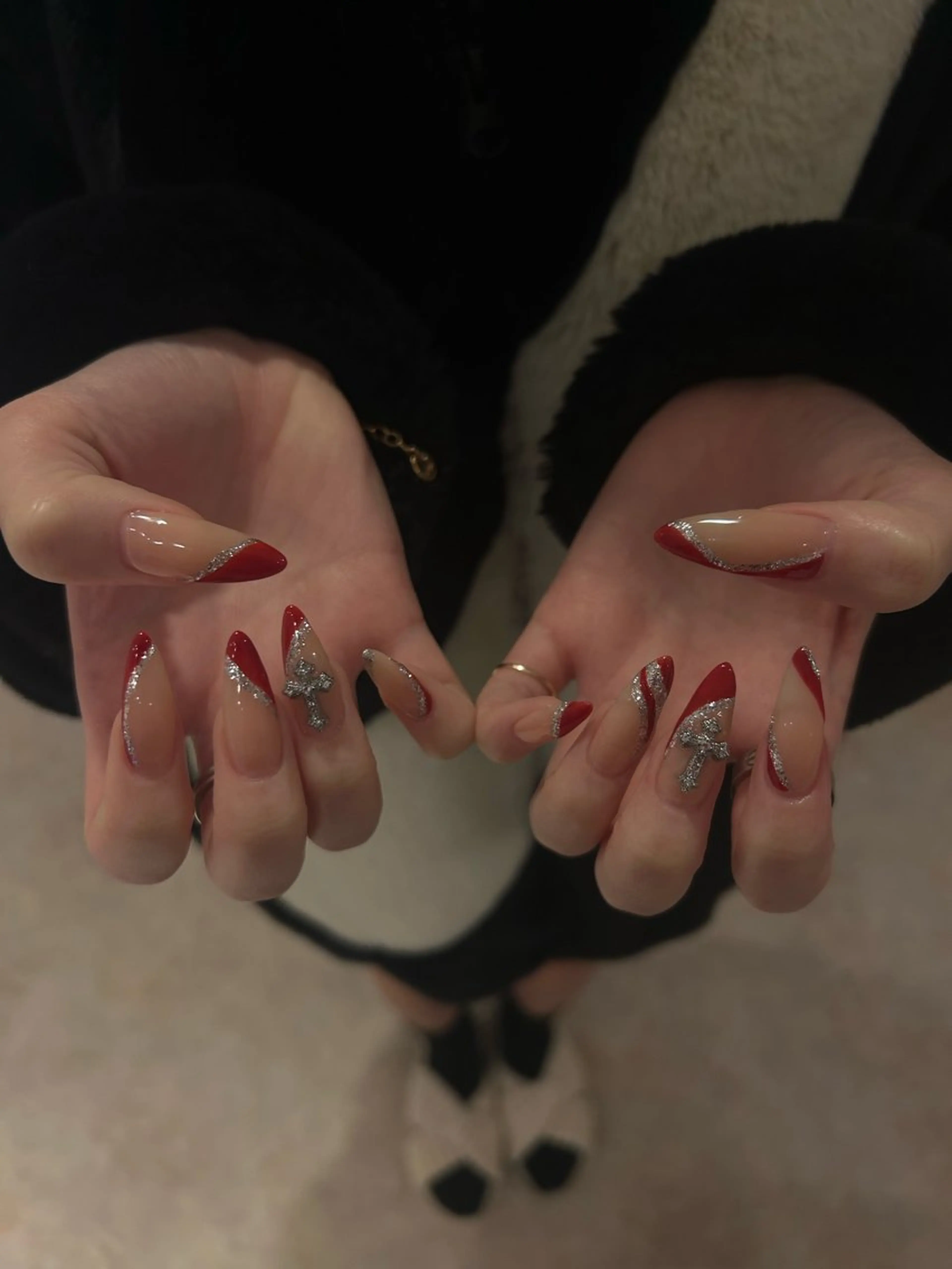 ネイル 赤色 ハンドネイル Mu'ryu HARUKAのネイルデザイン