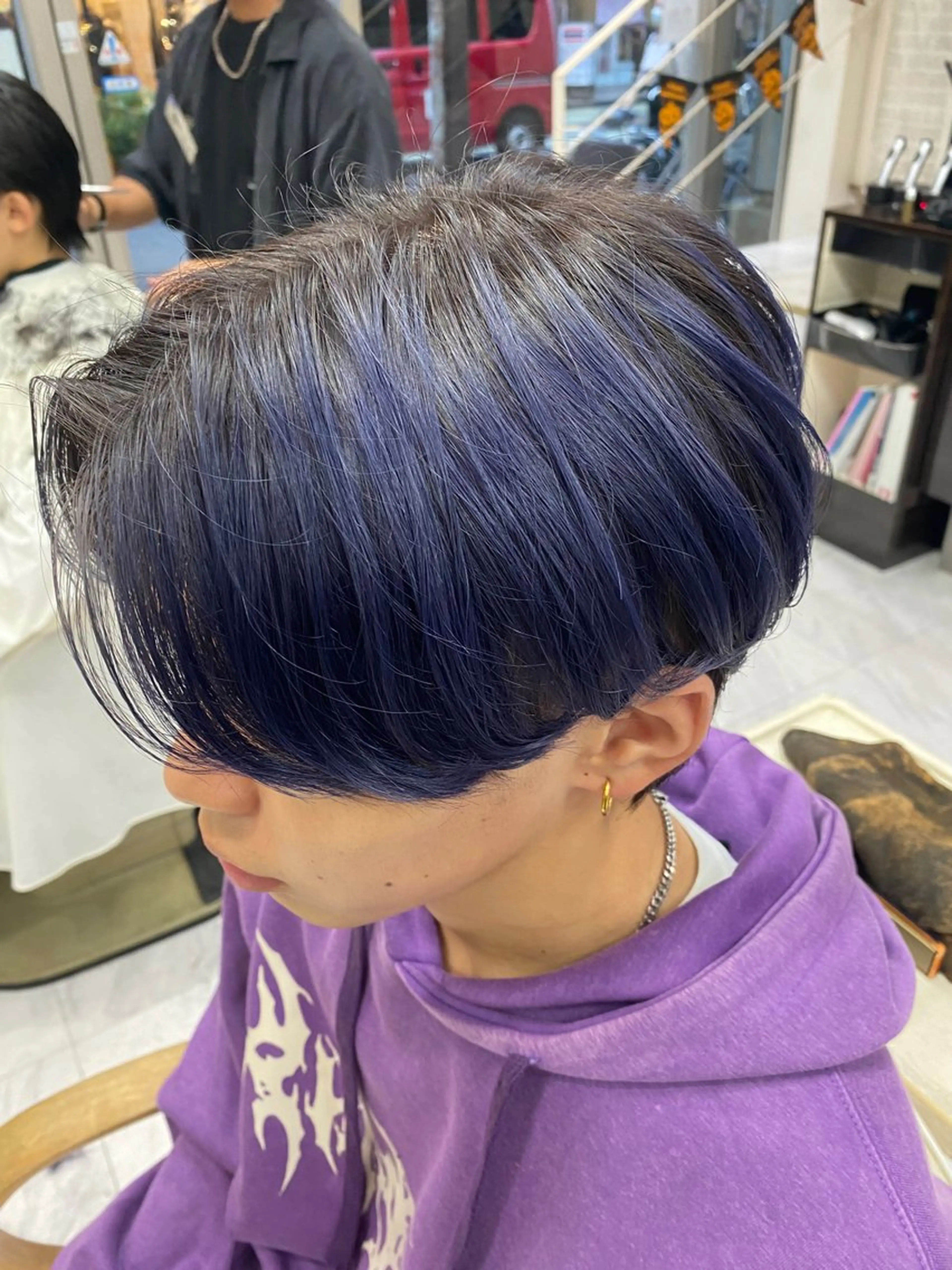 ショート カラー ヘアアレンジ メンズ メンズブリーチ センターパート メンズハイトーン メンズインナーカラー メンズ韓国風 ヘアカラー トリートメント 目黒 碧人のヘアスタイル