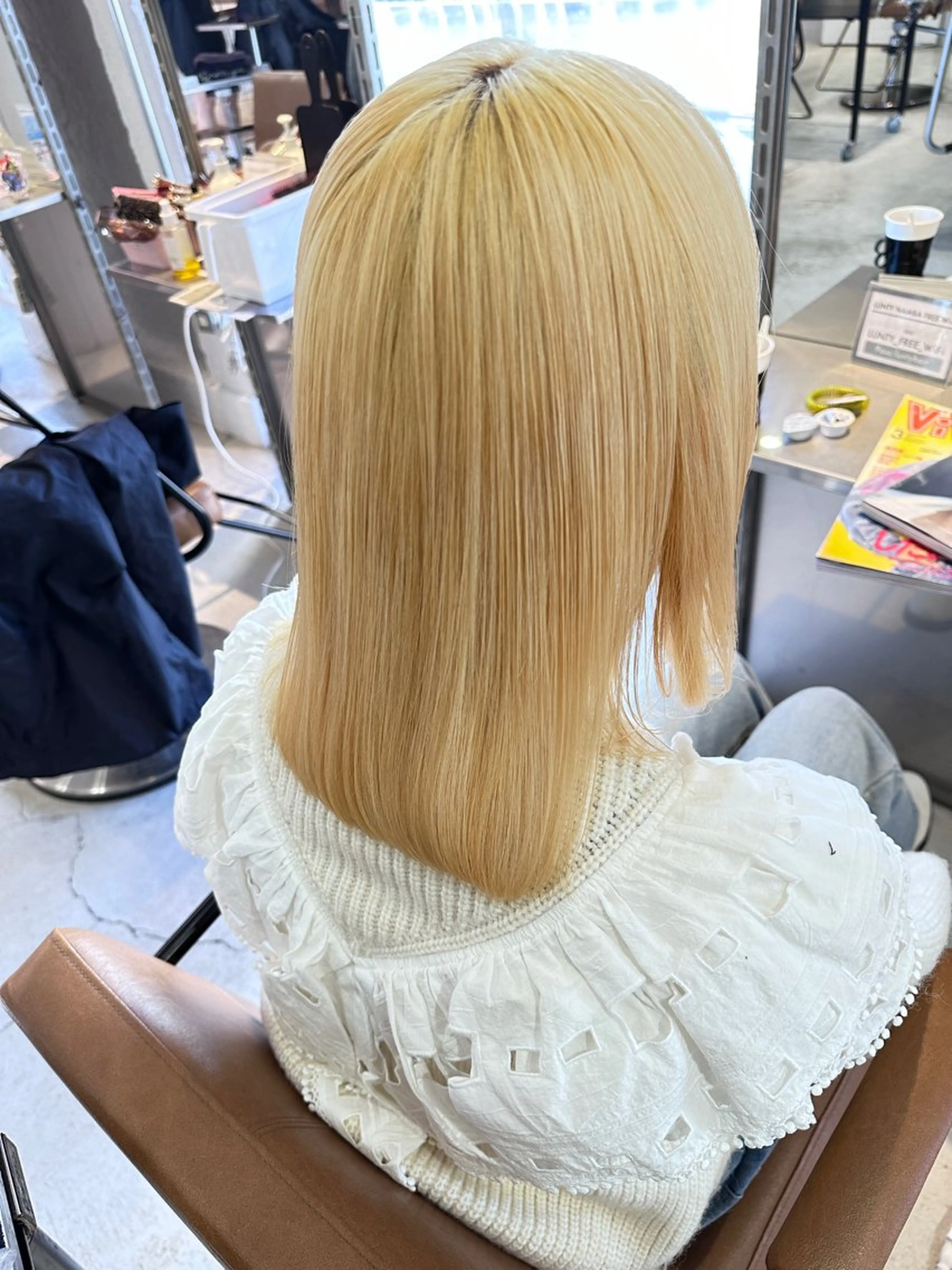 セミロング レイヤーブリーチ特化 ホワイト専門/岸のヘアスタイル