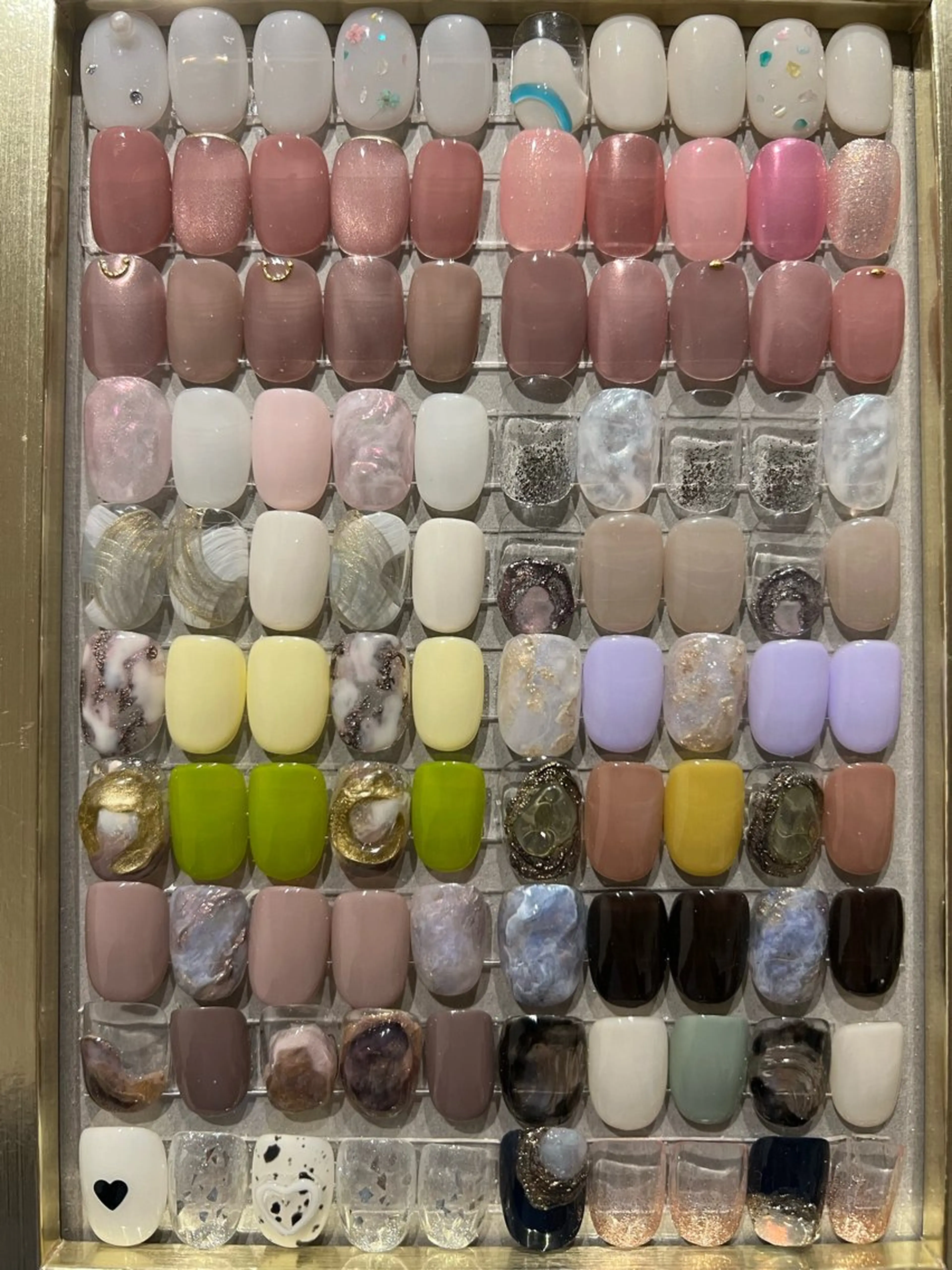 ご新規様オフ代無料/トレンドアート定額デザインAの写真