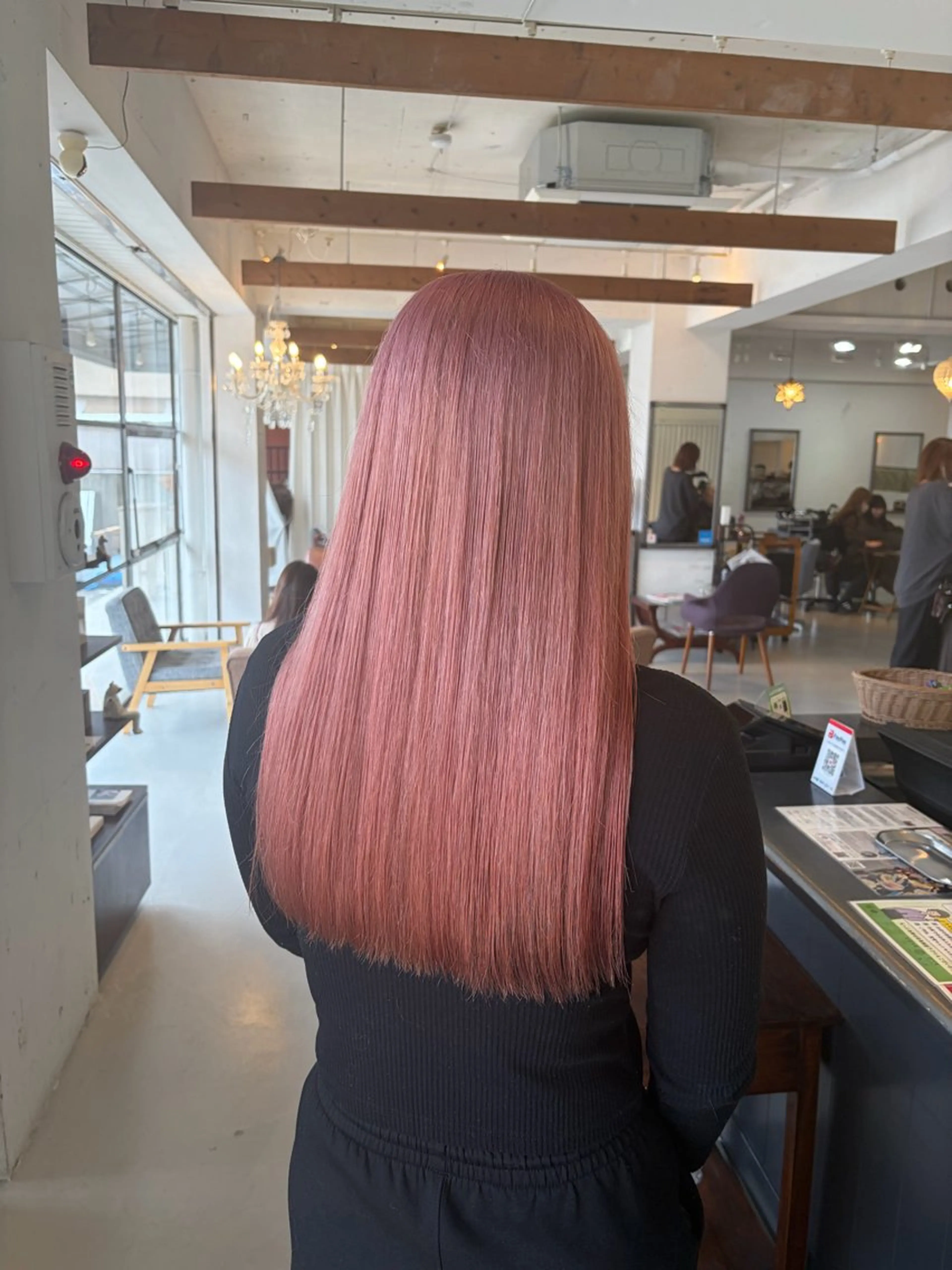 カラー 門手 菜々子のヘアスタイル
