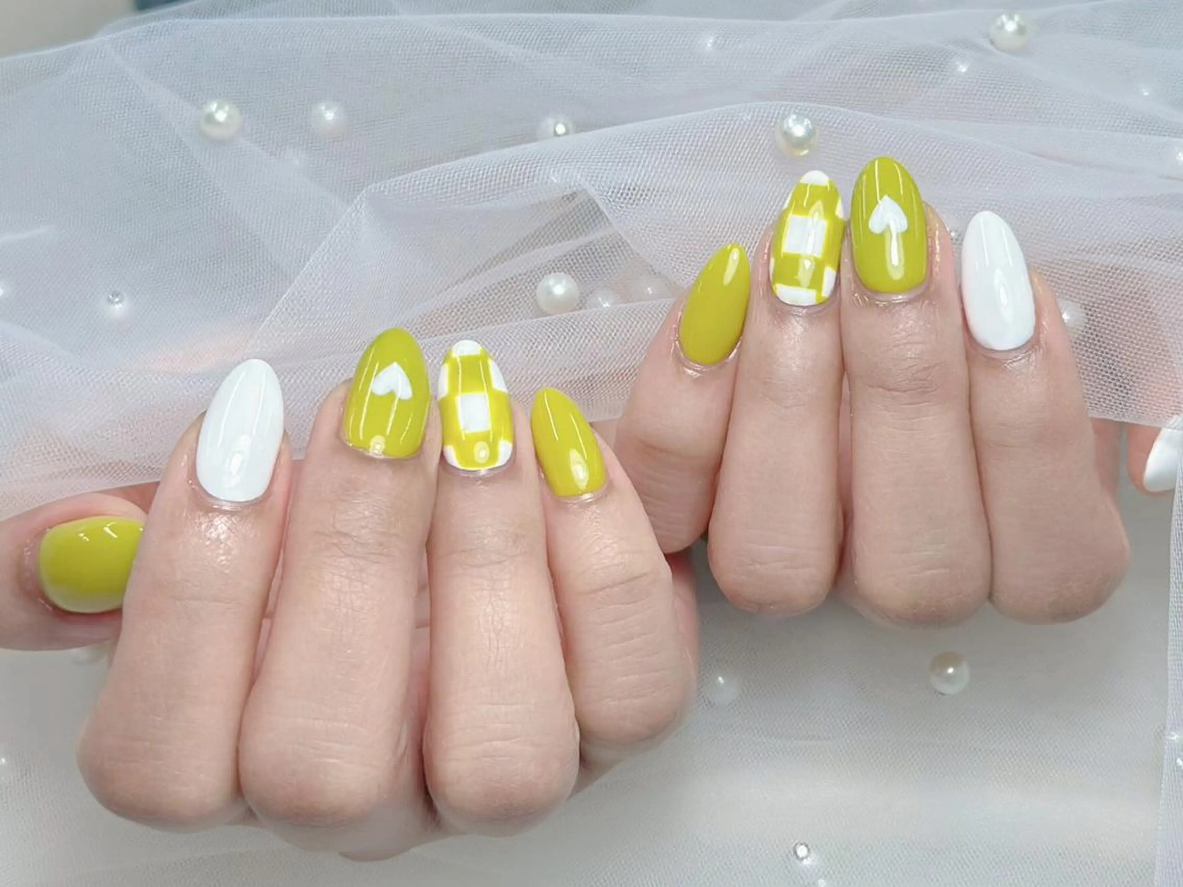 ネイル 新宿AOI フォルム重視のネイルデザイン