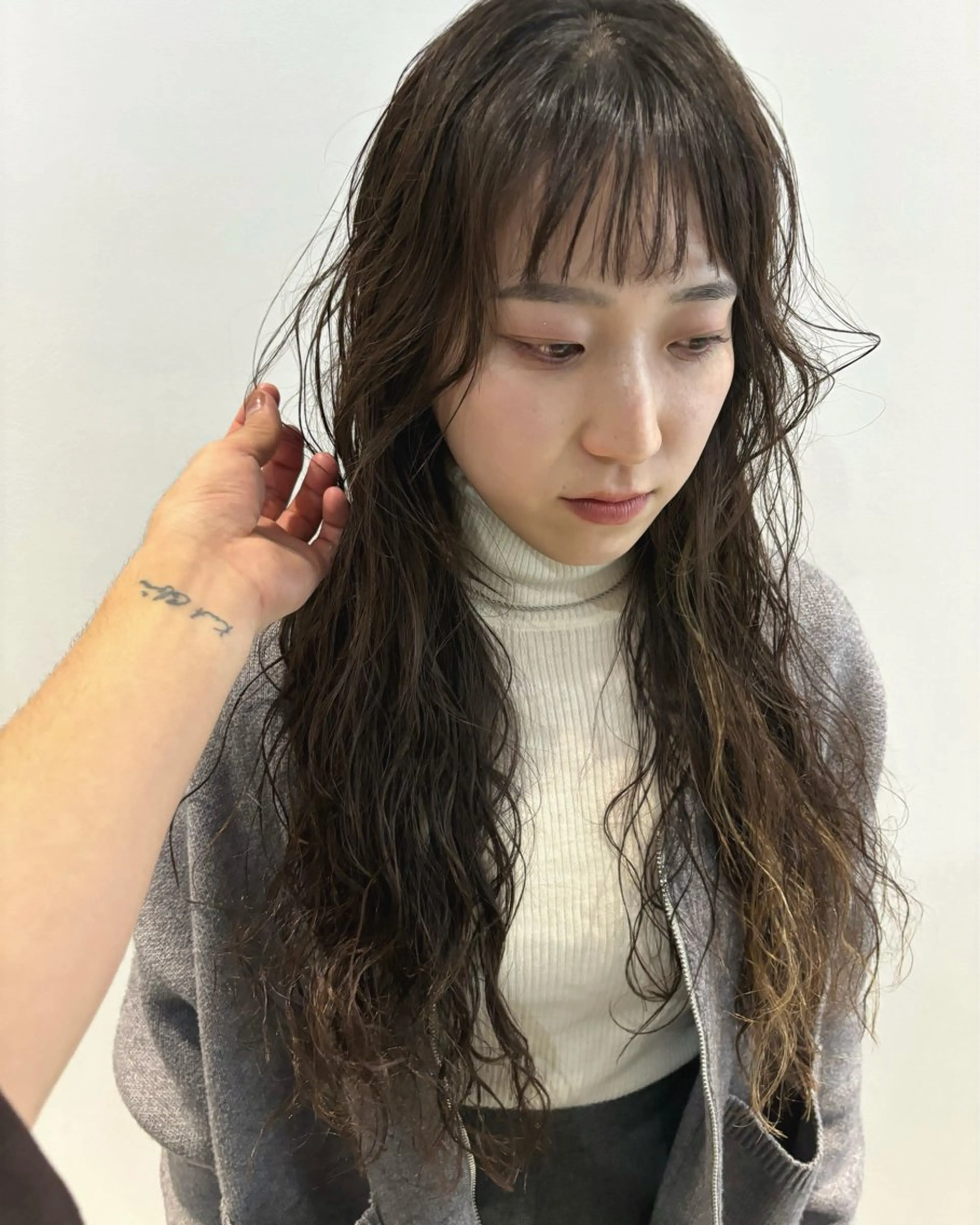 ロング パーマ 🟧オシャレ女子多数 アツシ🟧のヘアスタイル