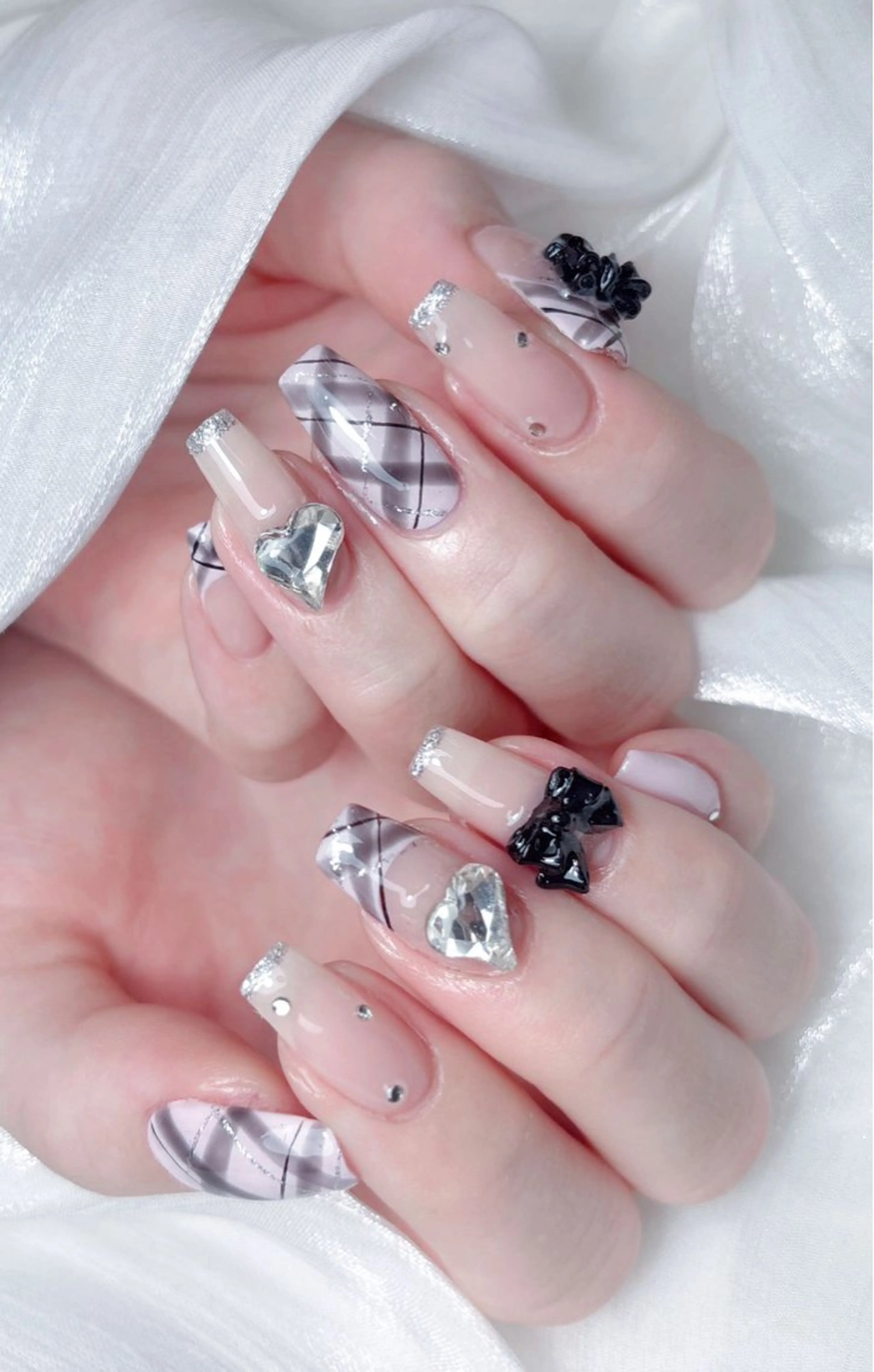 ネイル ハンドネイル M🌷nail 長さだし専門店のネイルデザイン
