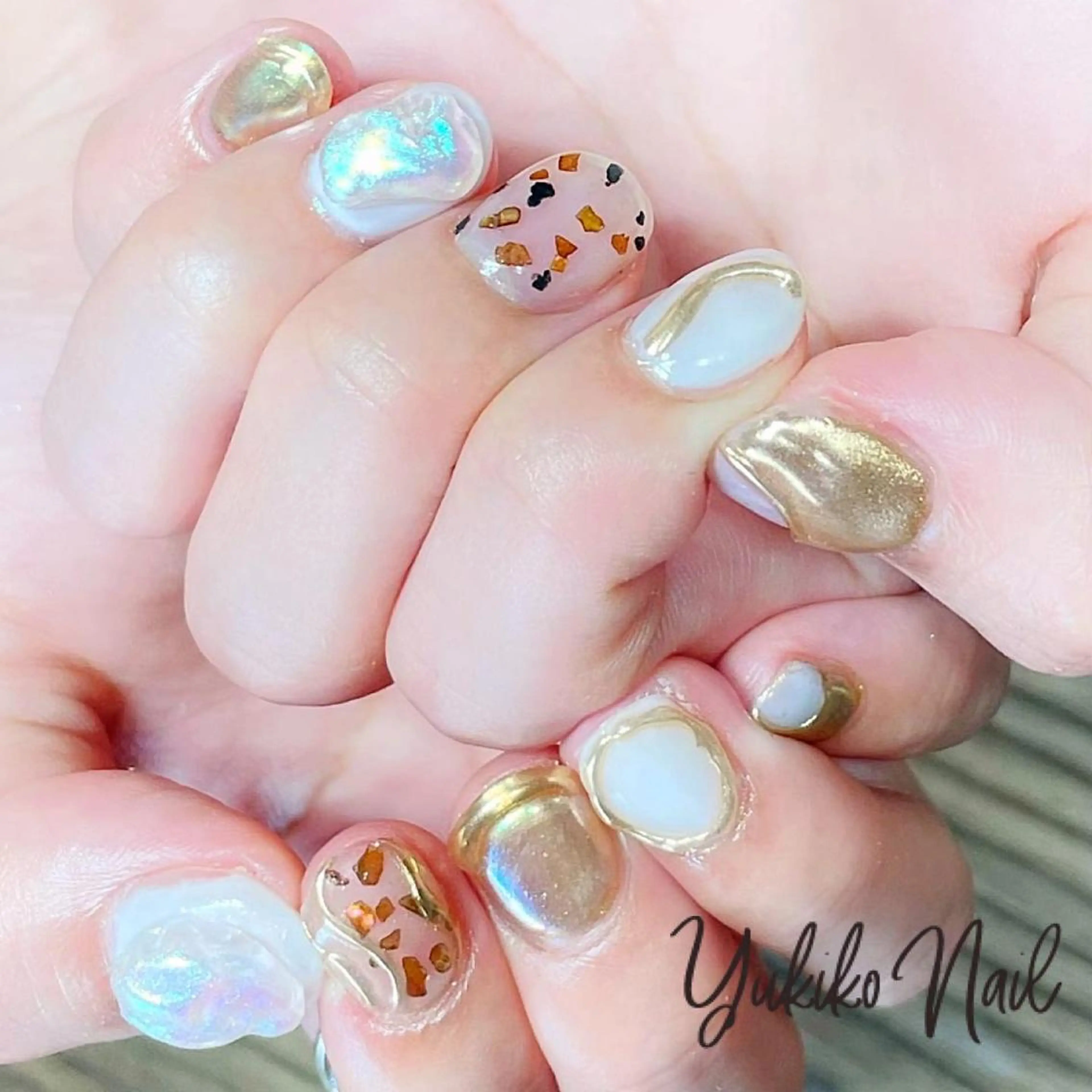 ネイル ミラーネイル 持ち込み ニュアンスネイル ハンドネイル ユキコ ネイルのネイルデザイン