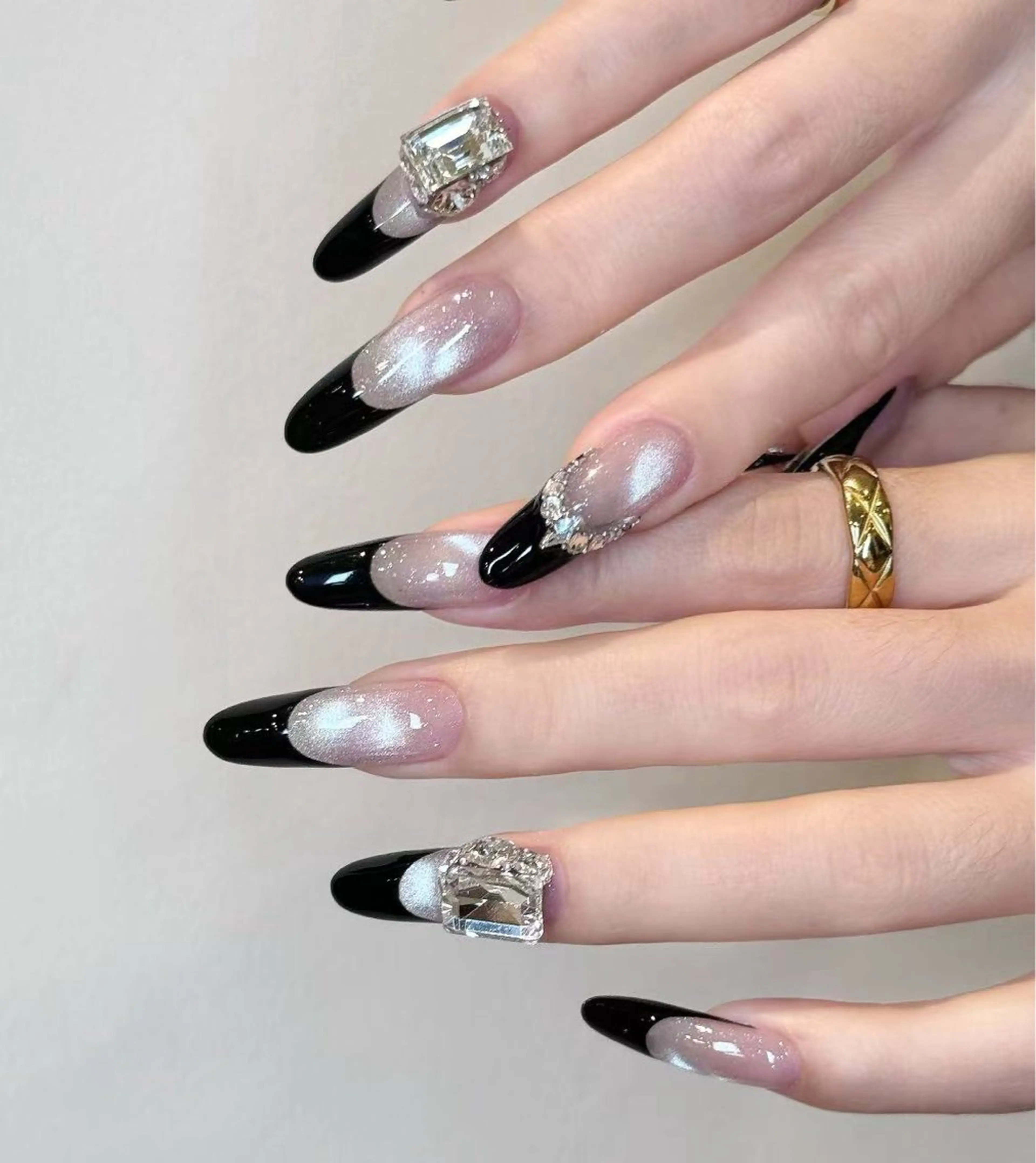 ネイル エムズ ビューティスタジオのマツエク・マツパデザイン