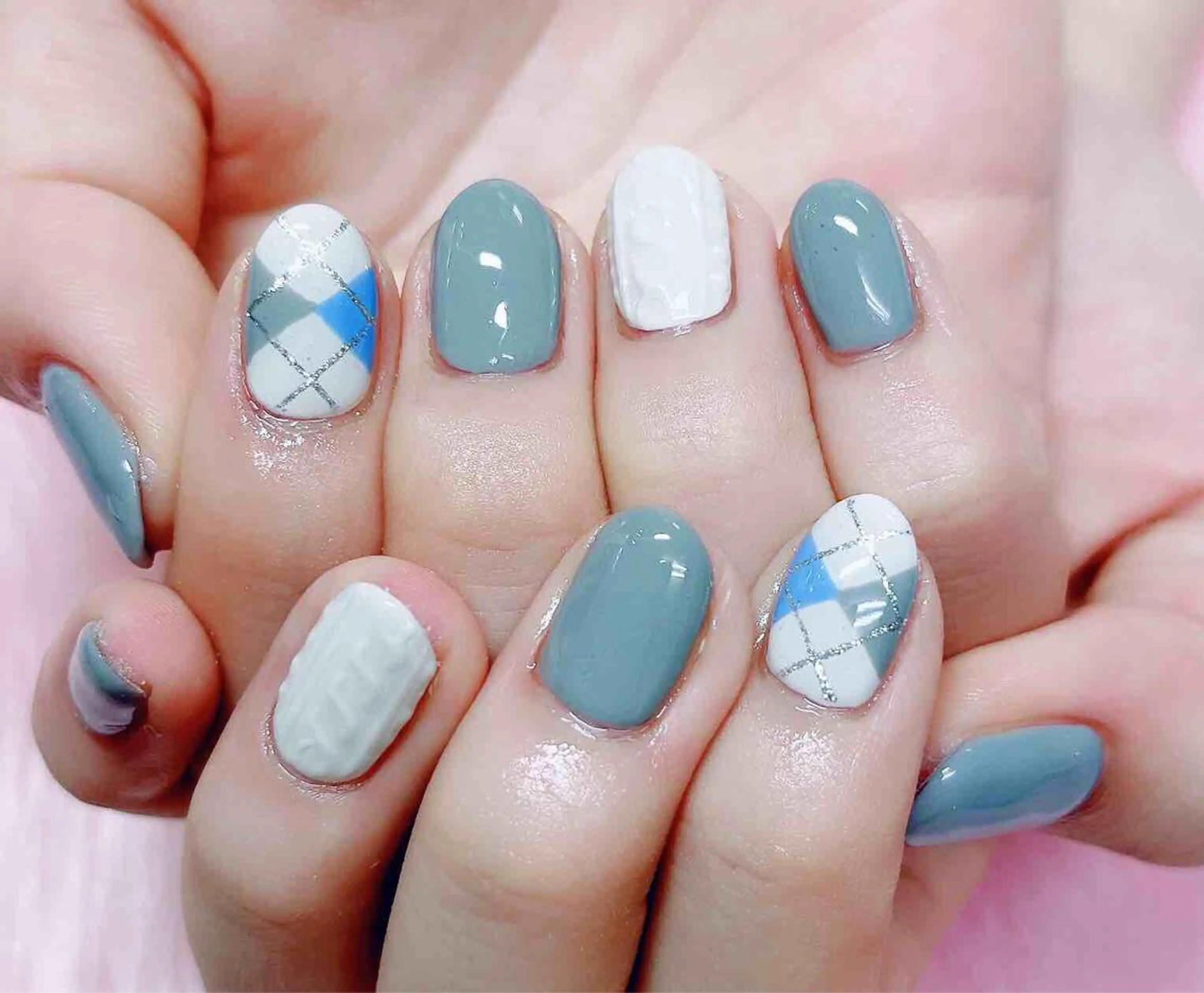 ネイル ワンカラーネイル ハンドネイル MoonNail ユリ🌸のネイルデザイン