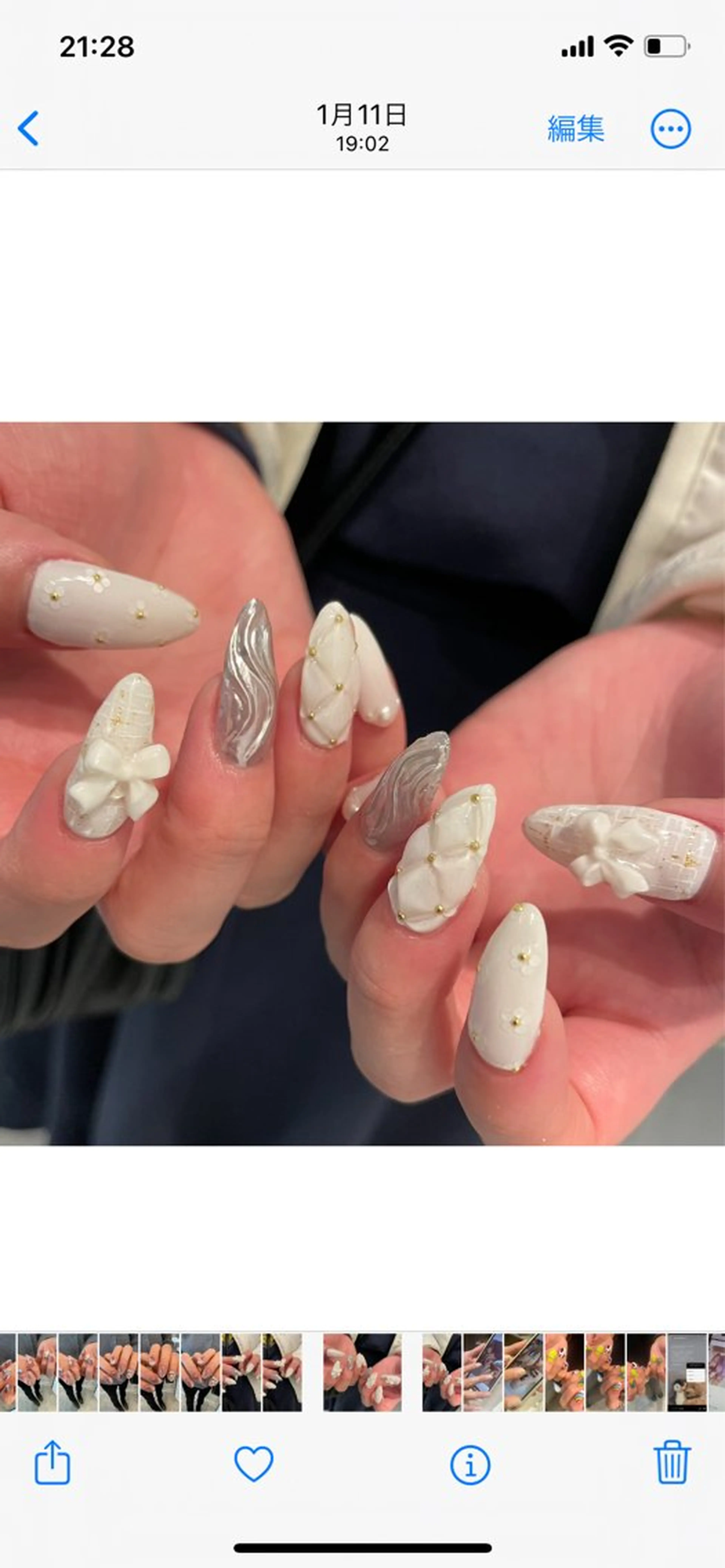 ロング ロング m kaori𓃟のネイルデザイン