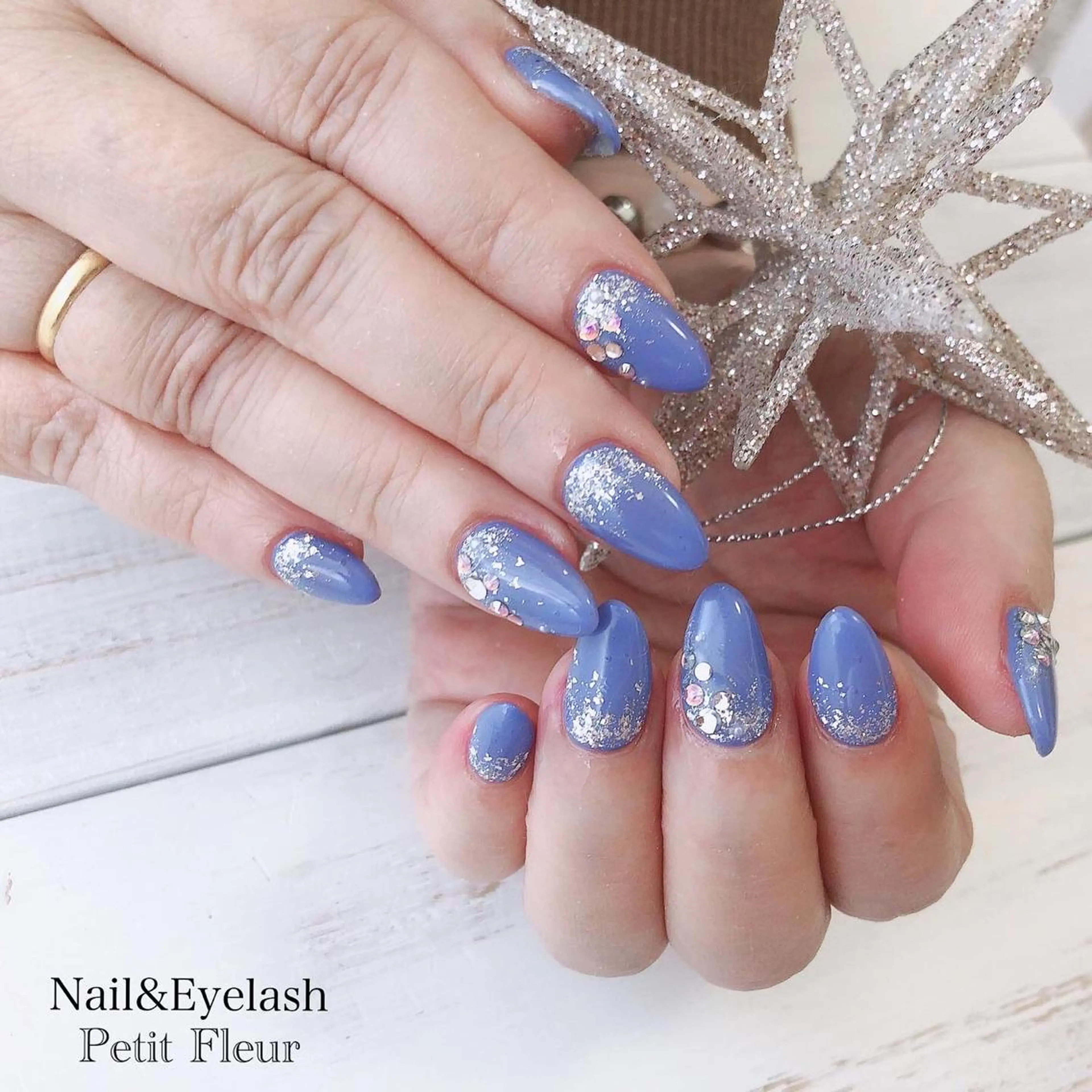 ネイル Petit Fleur所属・青柳 亜梨奈のマツエク・マツパデザイン