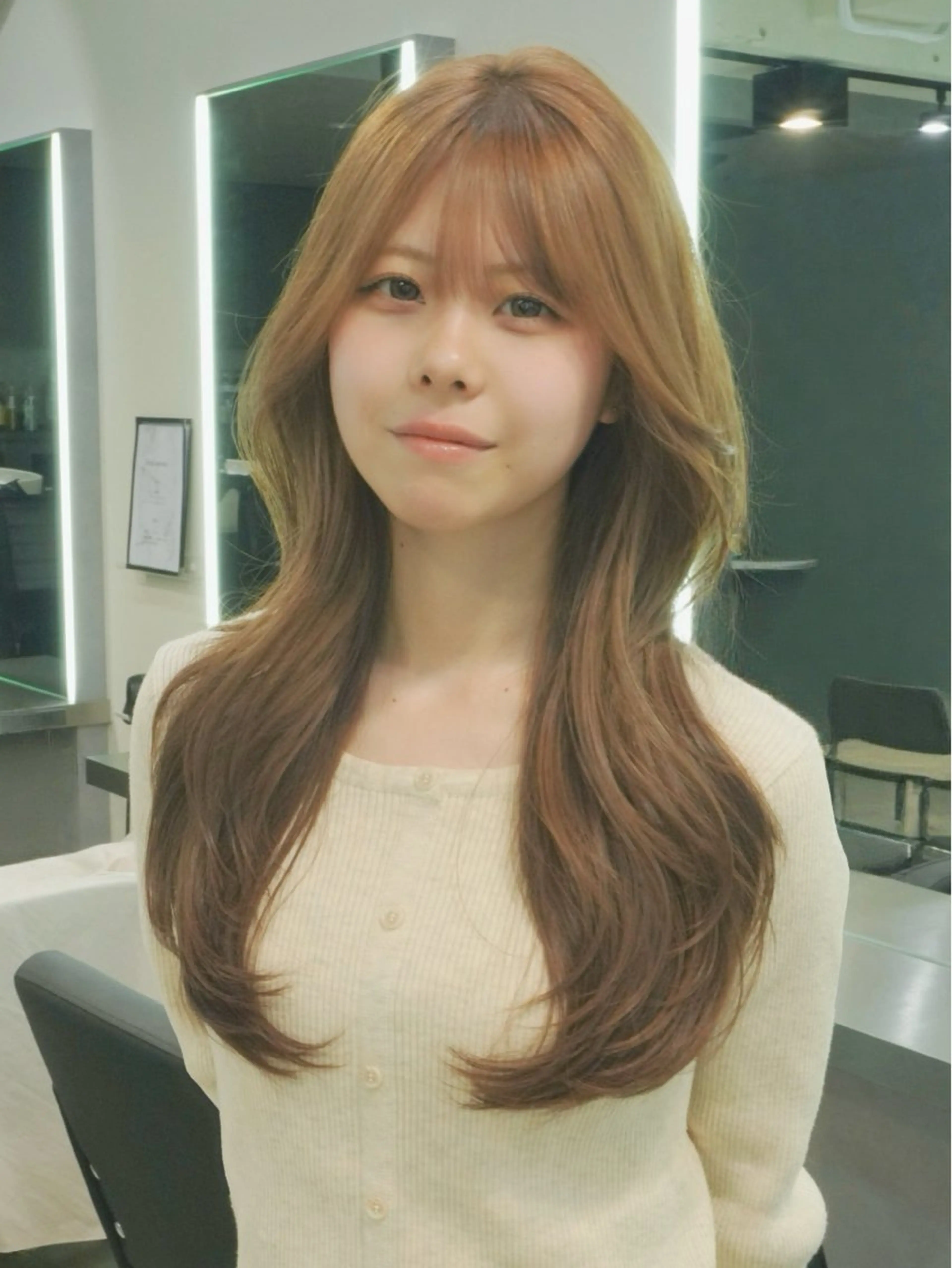 ロング カラー ヘアカラー Airi 韓国y2k ボブパーマのヘアスタイル