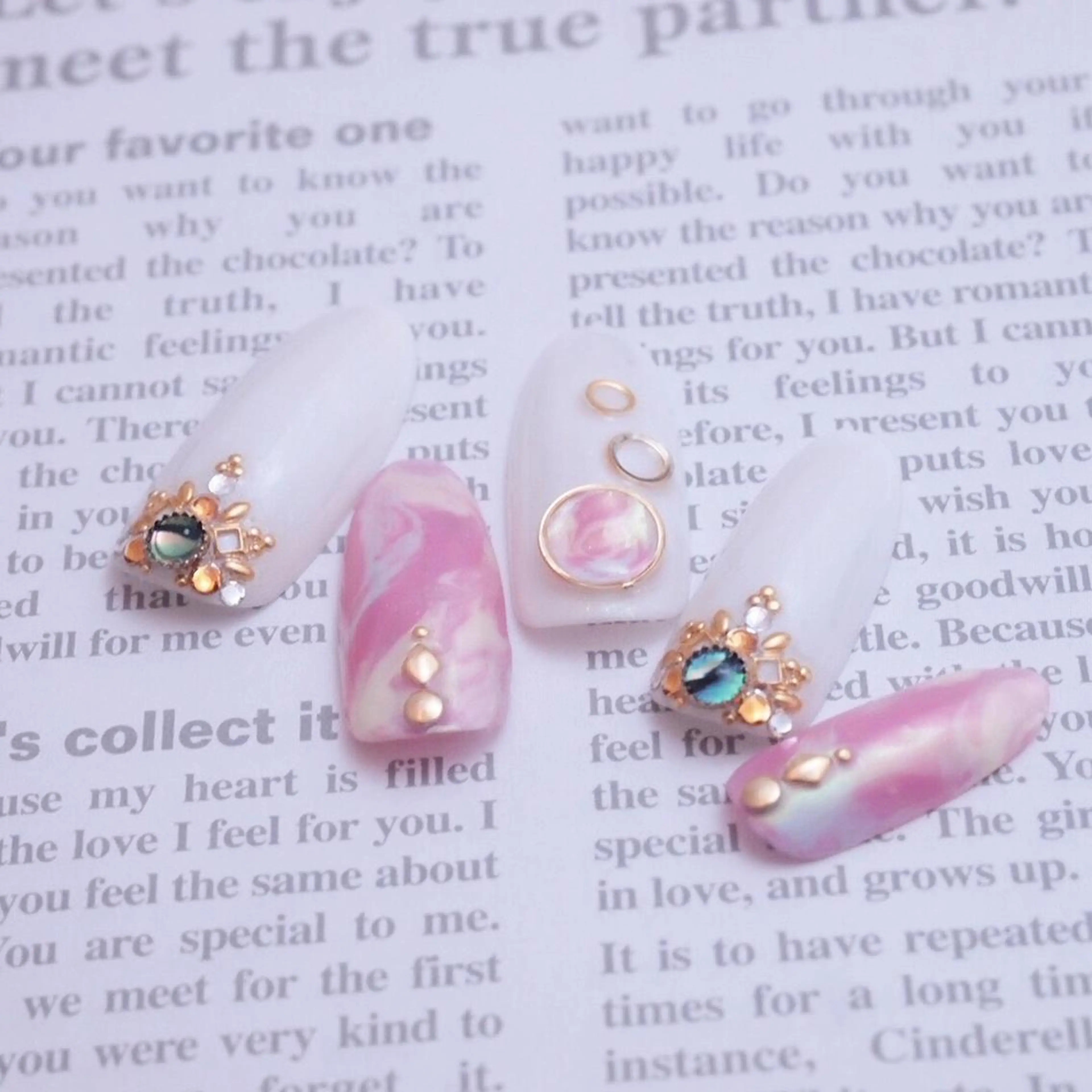 ネイル オーロラネイル NAIL'S MODAのネイルデザイン