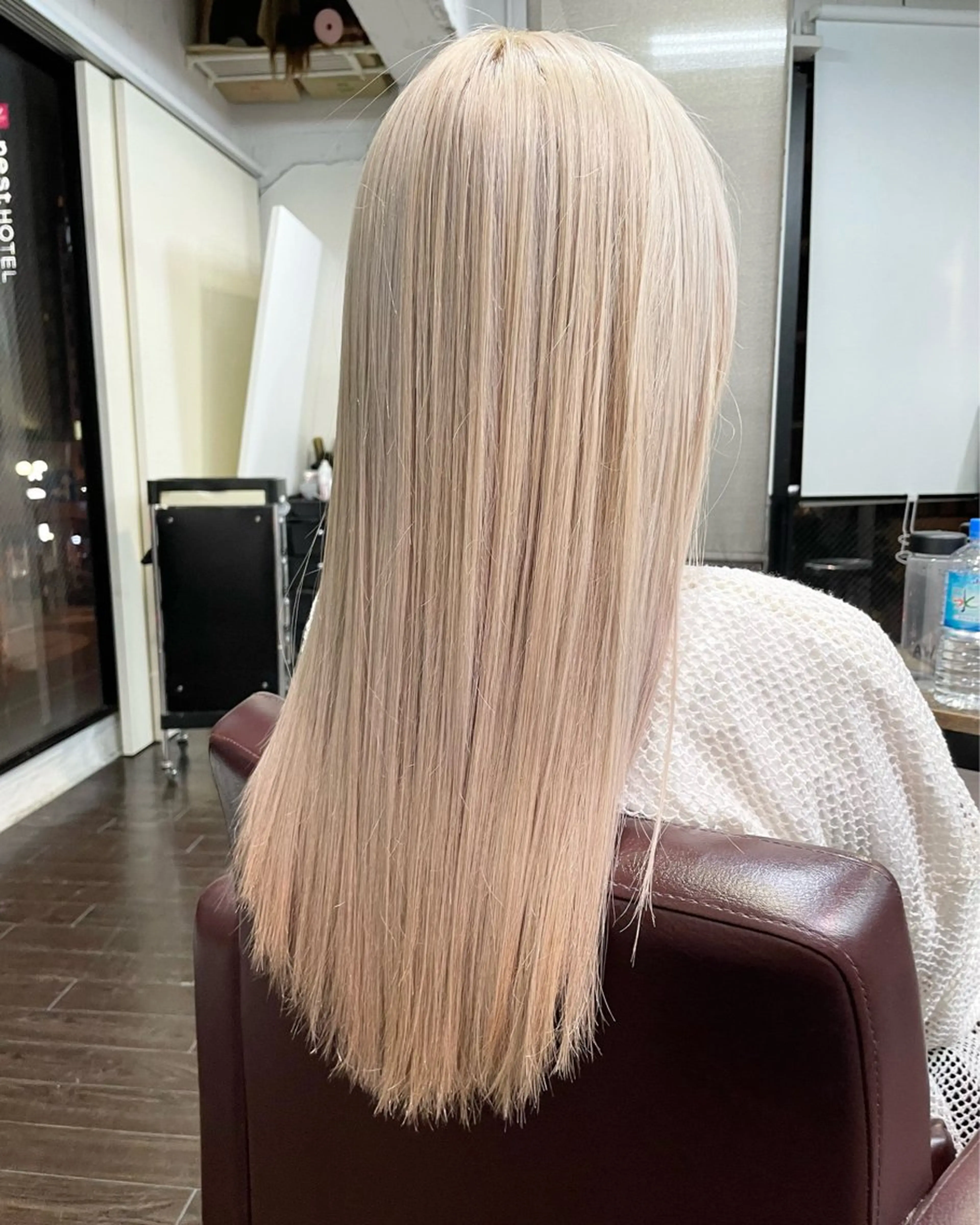 ロング カラー ベージュカラー ホワイトベージュ 大阪ハイトーン ひらり💜のヘアスタイル
