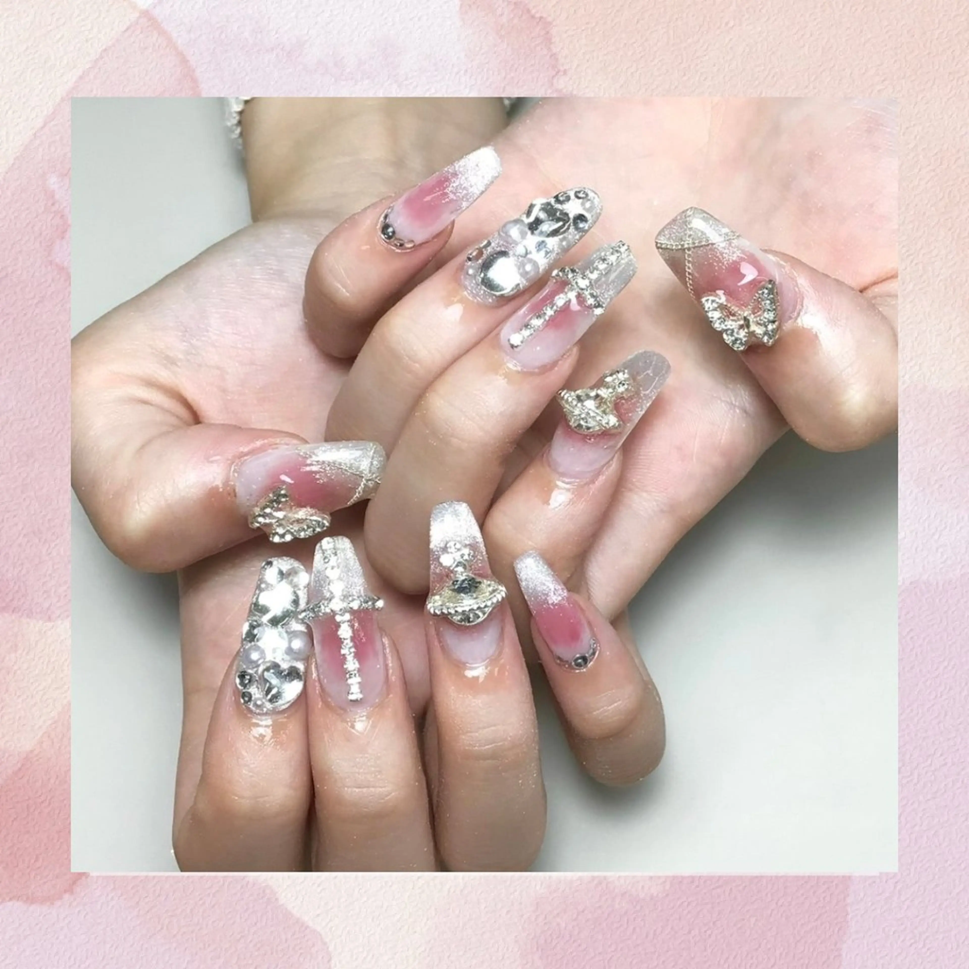 ネイル 持ち込み ハンドネイル Eye& NailDayのネイルデザイン