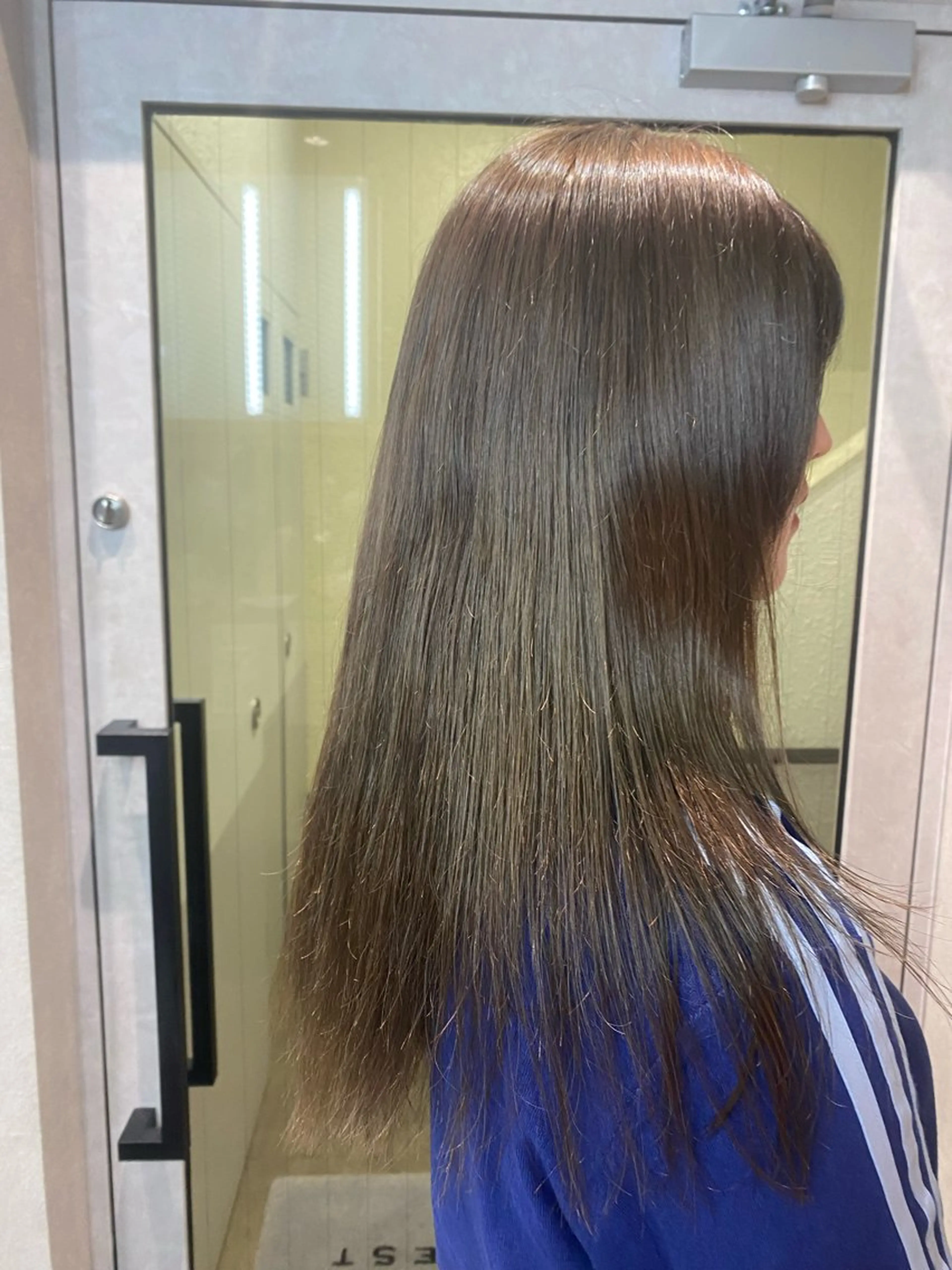 ロング カラー ブラウンカラー オリーブブラウン ハイトーン/ ネイル💅まりなのヘアスタイル