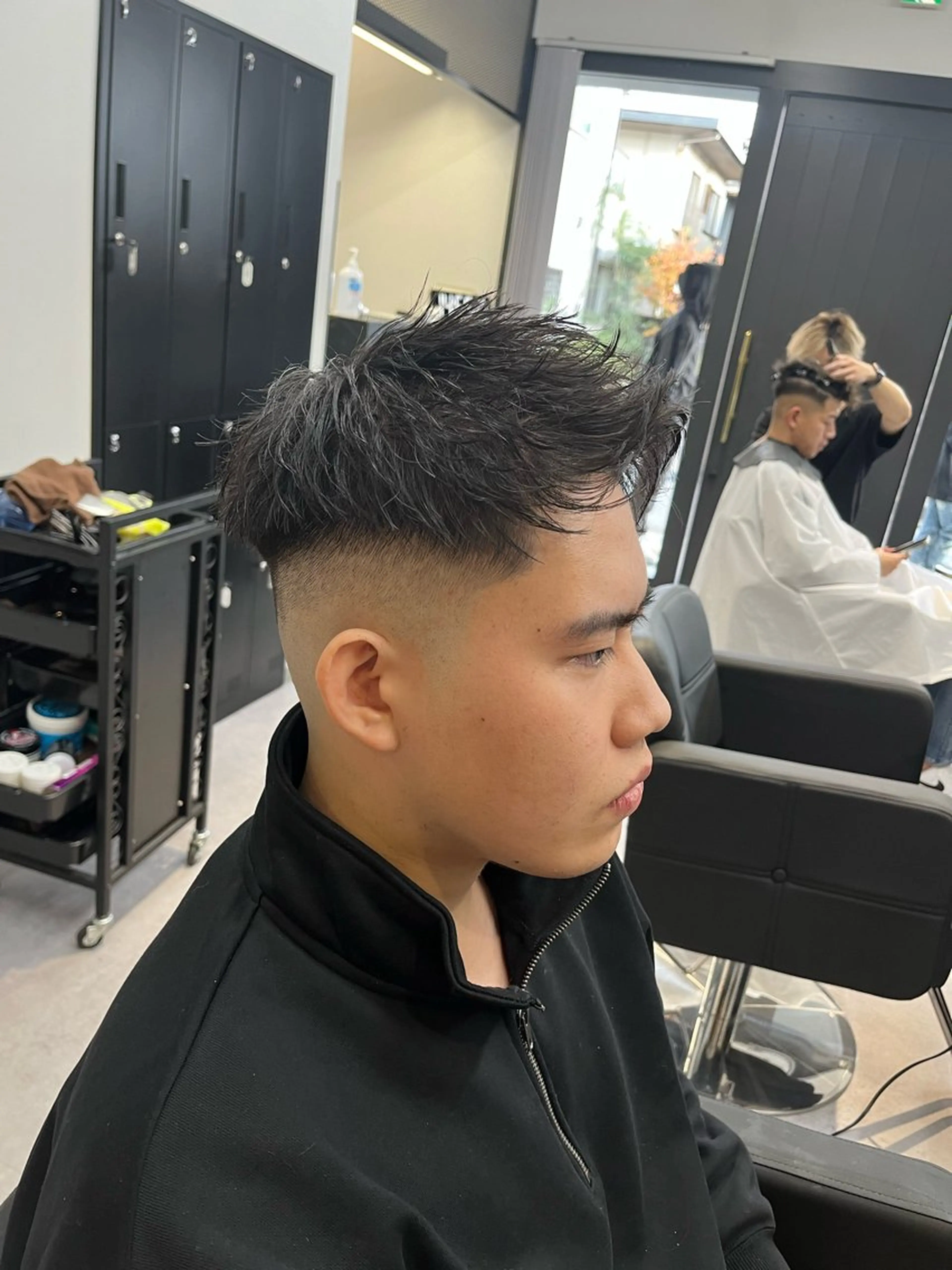 ショート ヘアアレンジ メンズ フェードカット モヒカン スキンフェード カット men'slapis YUTOのヘアスタイル