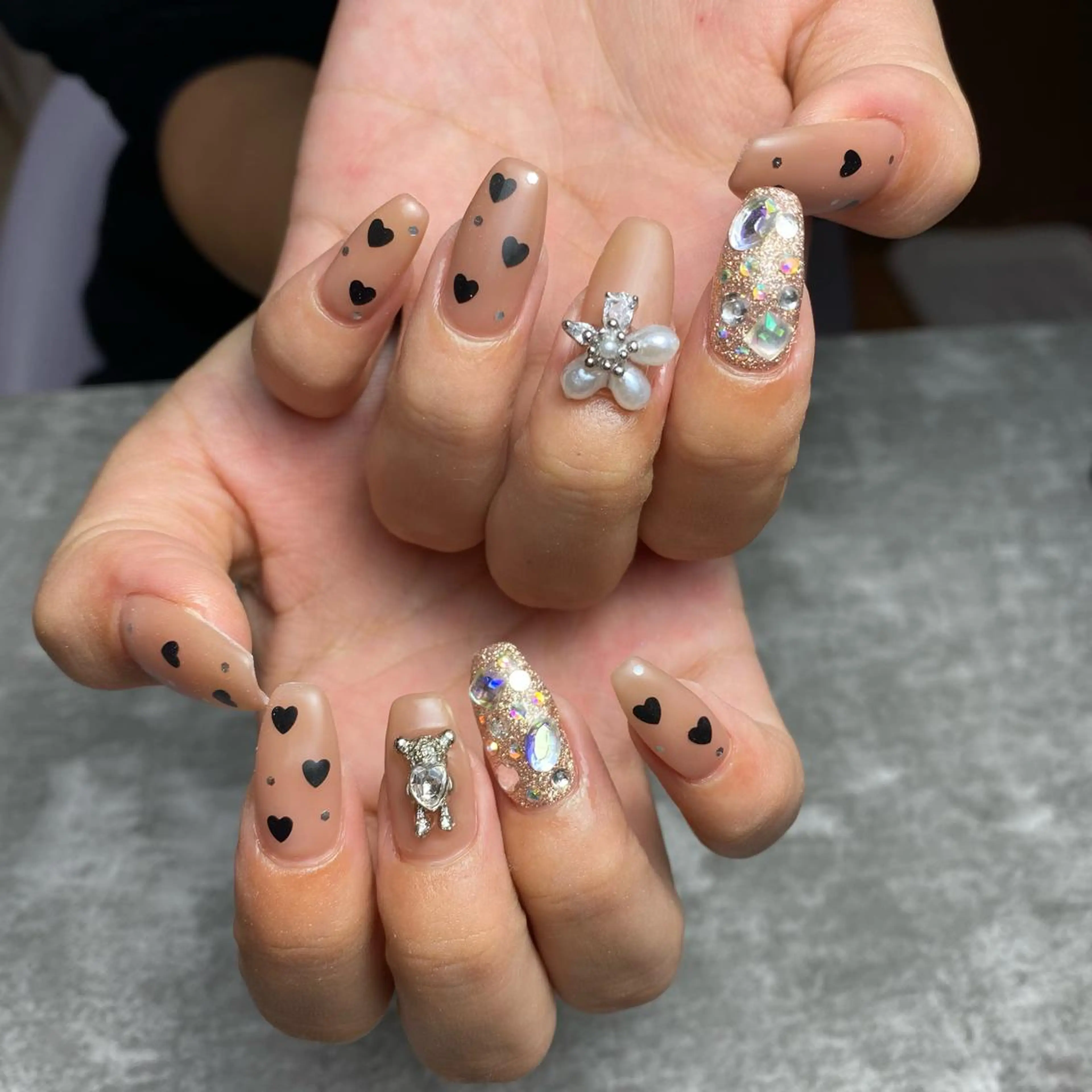 ネイル フラワーネイル ハート マットネイル ワンカラーネイル ワンホンネイル ハンドネイル yuki nail...のネイルデザイン