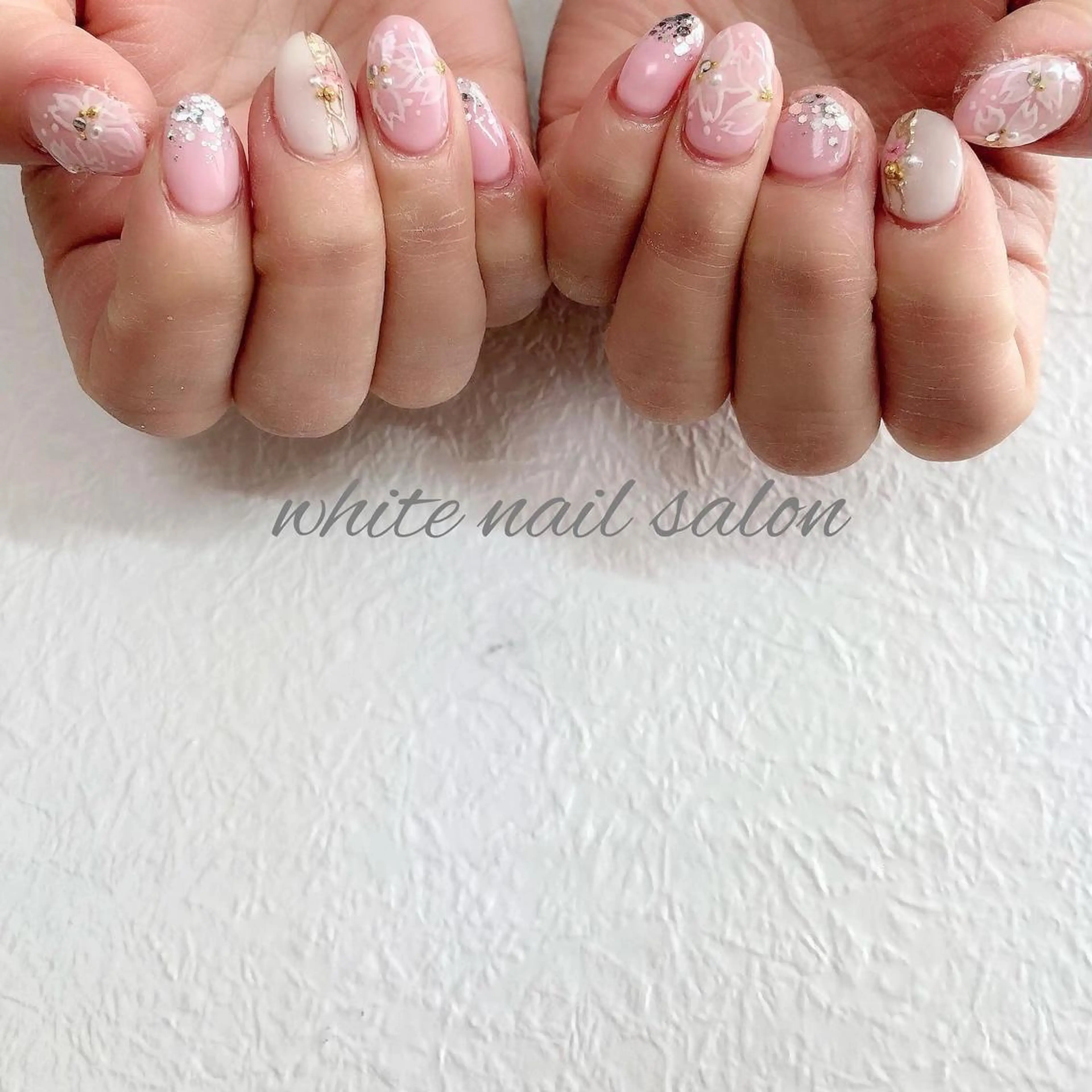 ネイル ジェルネイル ハードジェル ラメ(グリッター) 持ち込み ソフトジェル ハンドネイル white nail salonのネイルデザイン