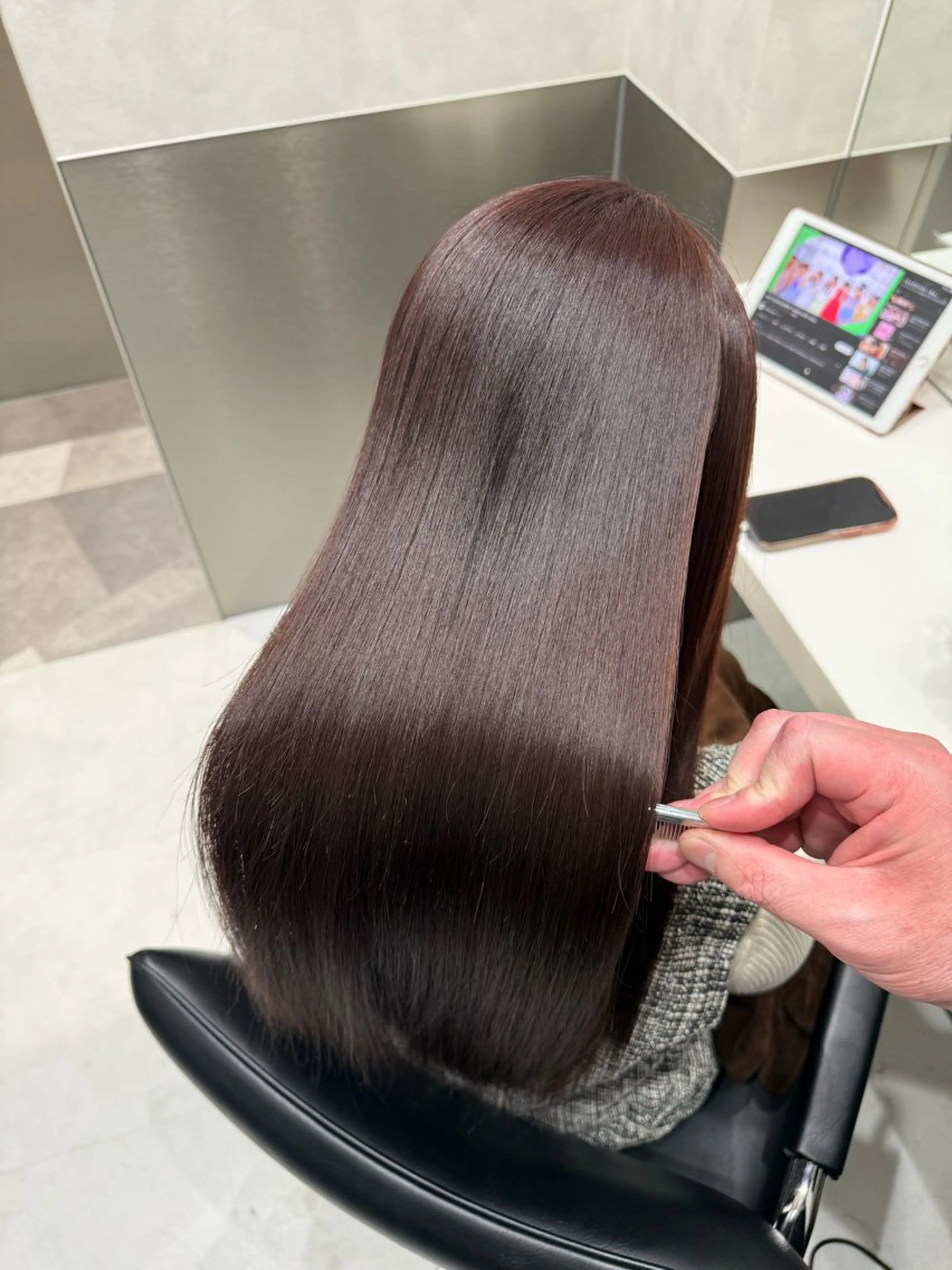 ミディアム トリートメント 縮毛矯正クロスパーマ 益子達也のヘアスタイル