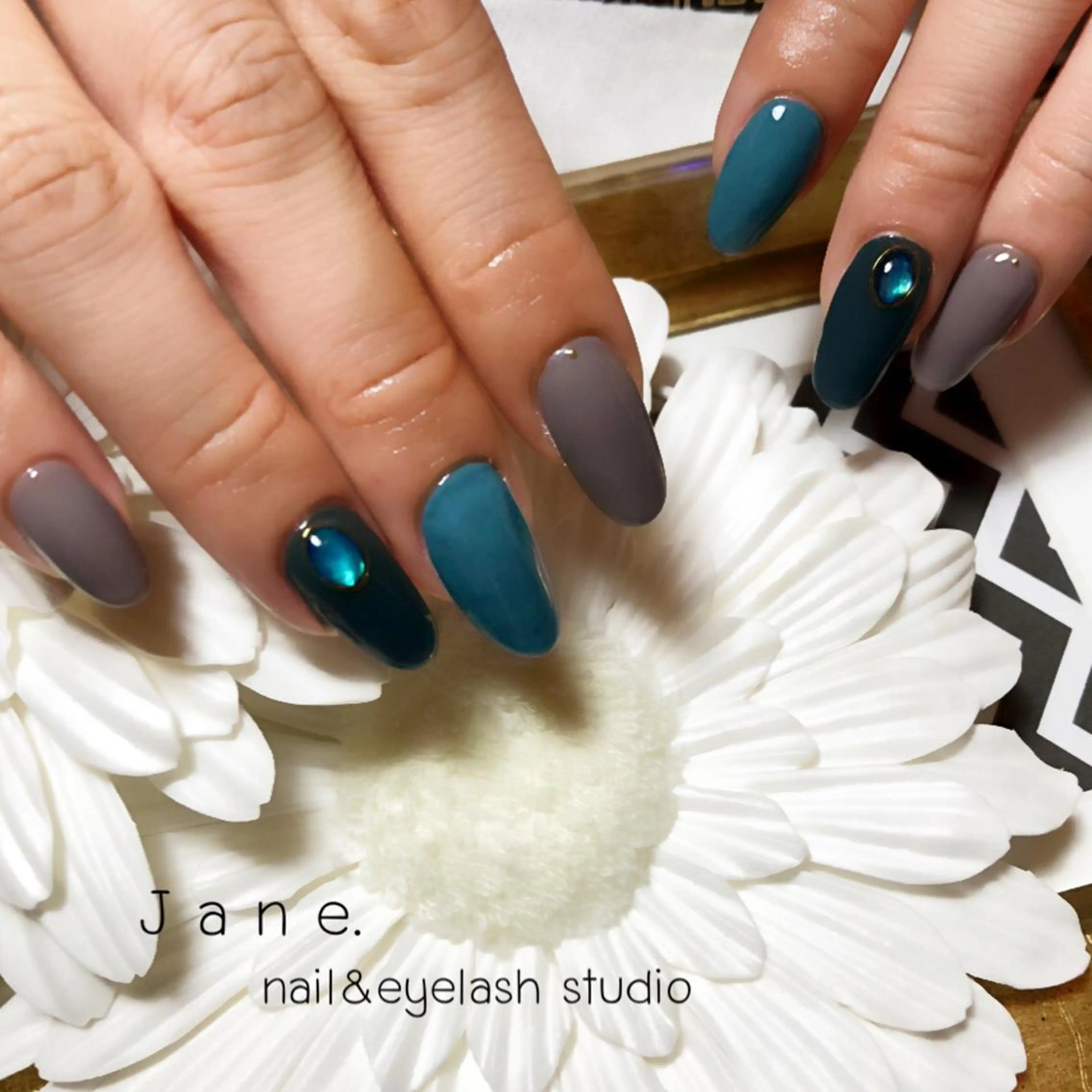 ネイル Yakko pas á pasのネイルデザイン