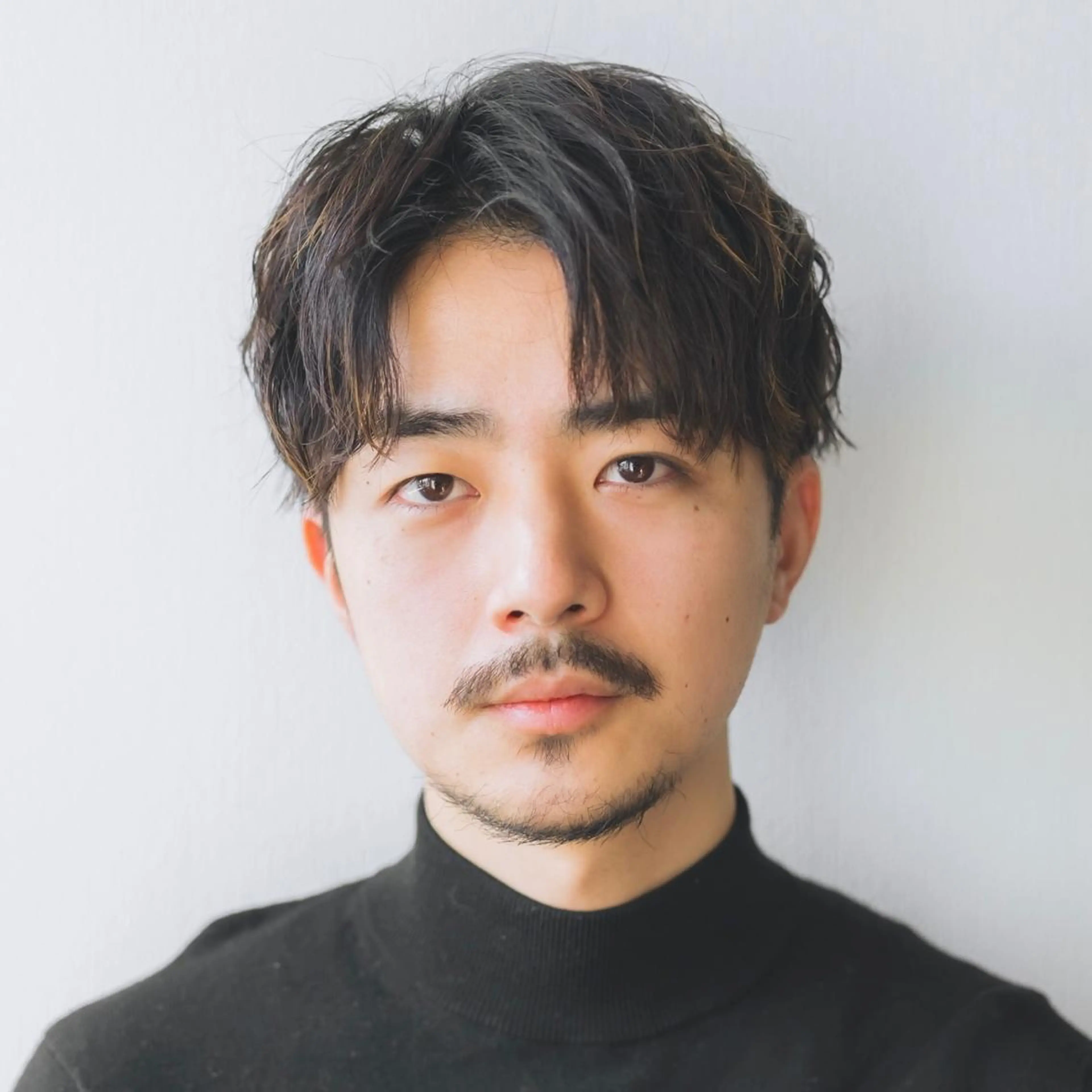 ショート パーマ メンズ センターパート カット パーマ メンズ特化美容師/ 藤戸 椋のヘアスタイル