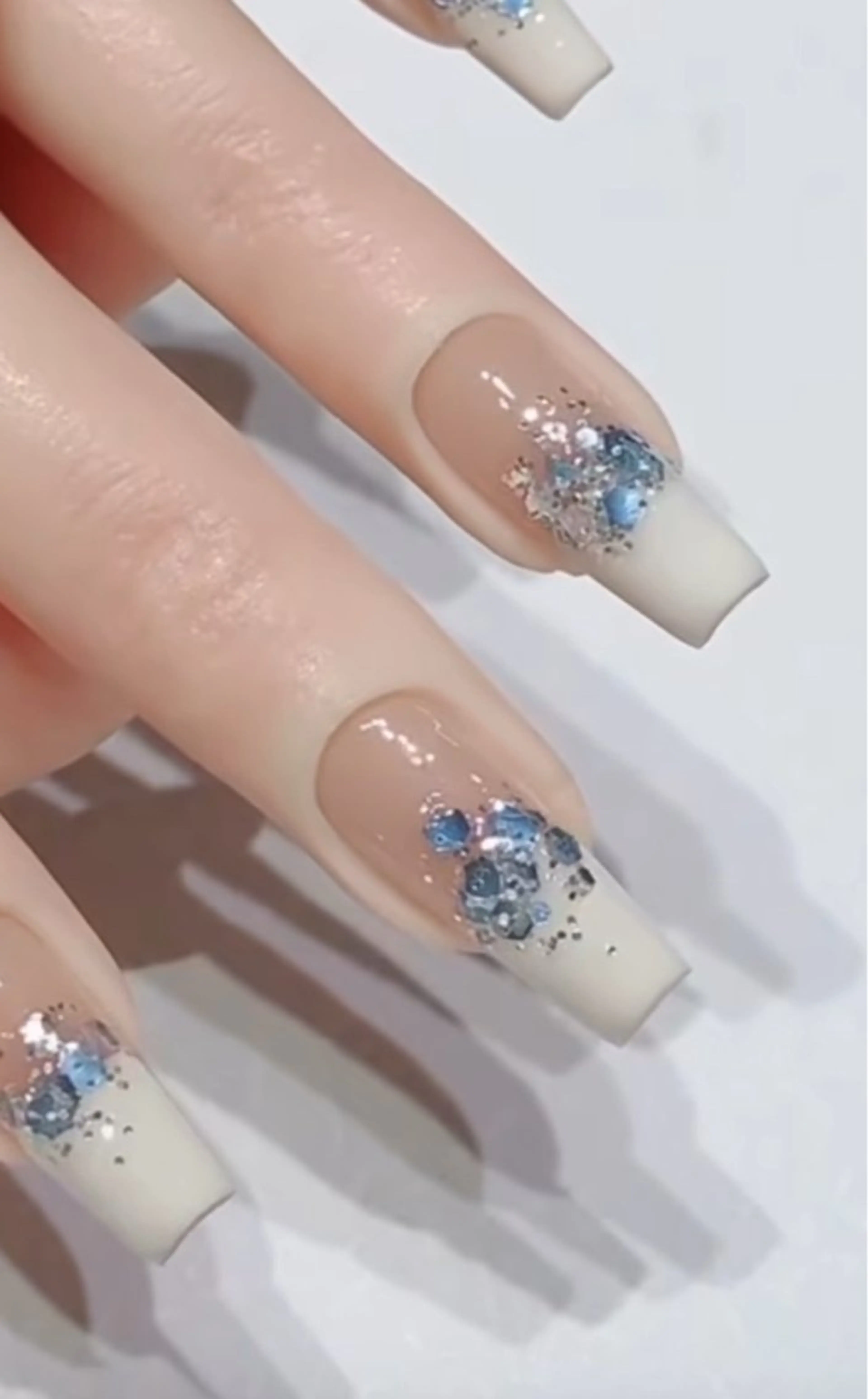 ネイル ヒナネイルサロン所属・Hina ネイルサロンのネイルデザイン