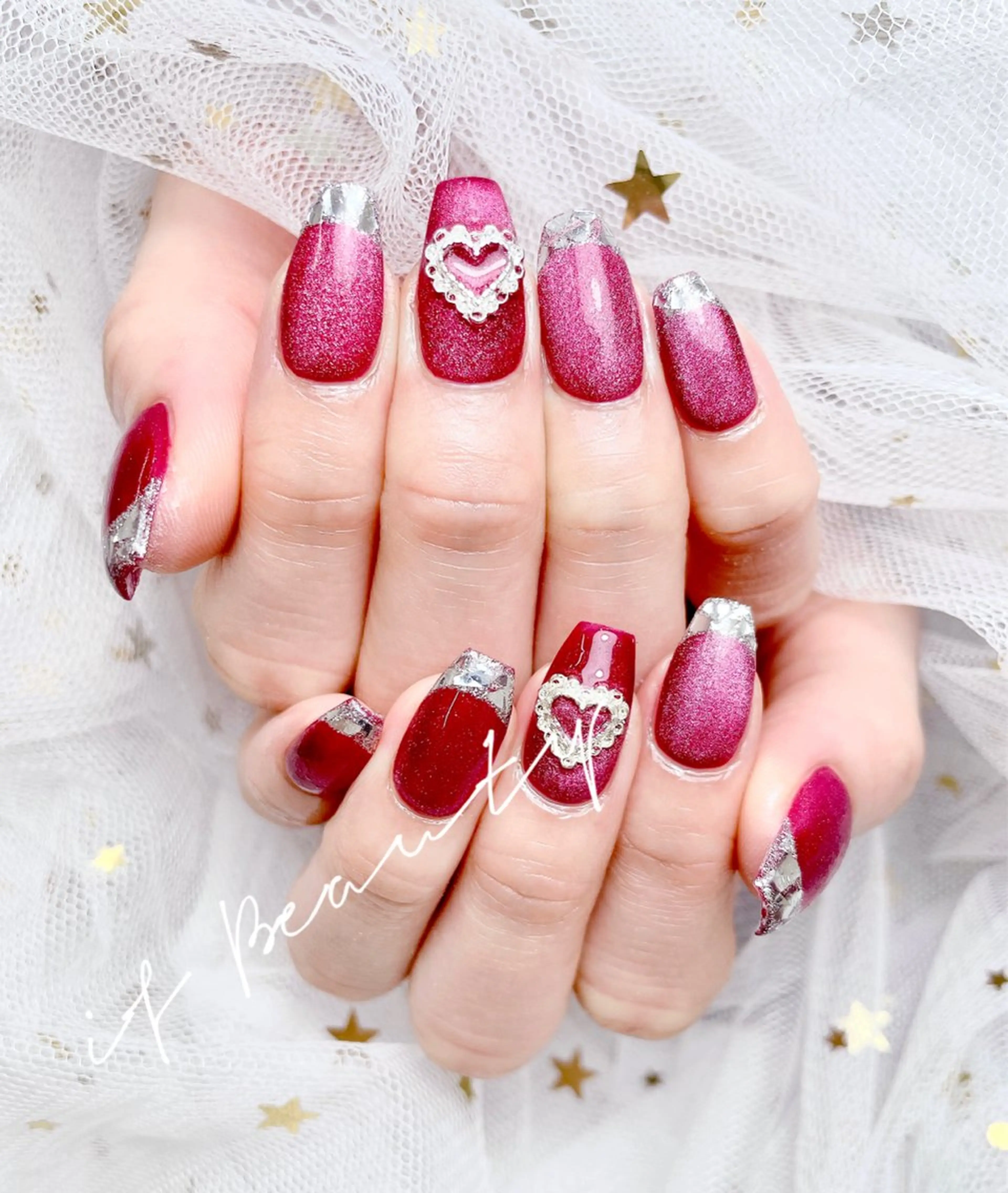 ネイル フレンチネイル ガラスフレンチ キラキラネイル マグネットネイル ハンドネイル イフ ビューティーのネイルデザイン