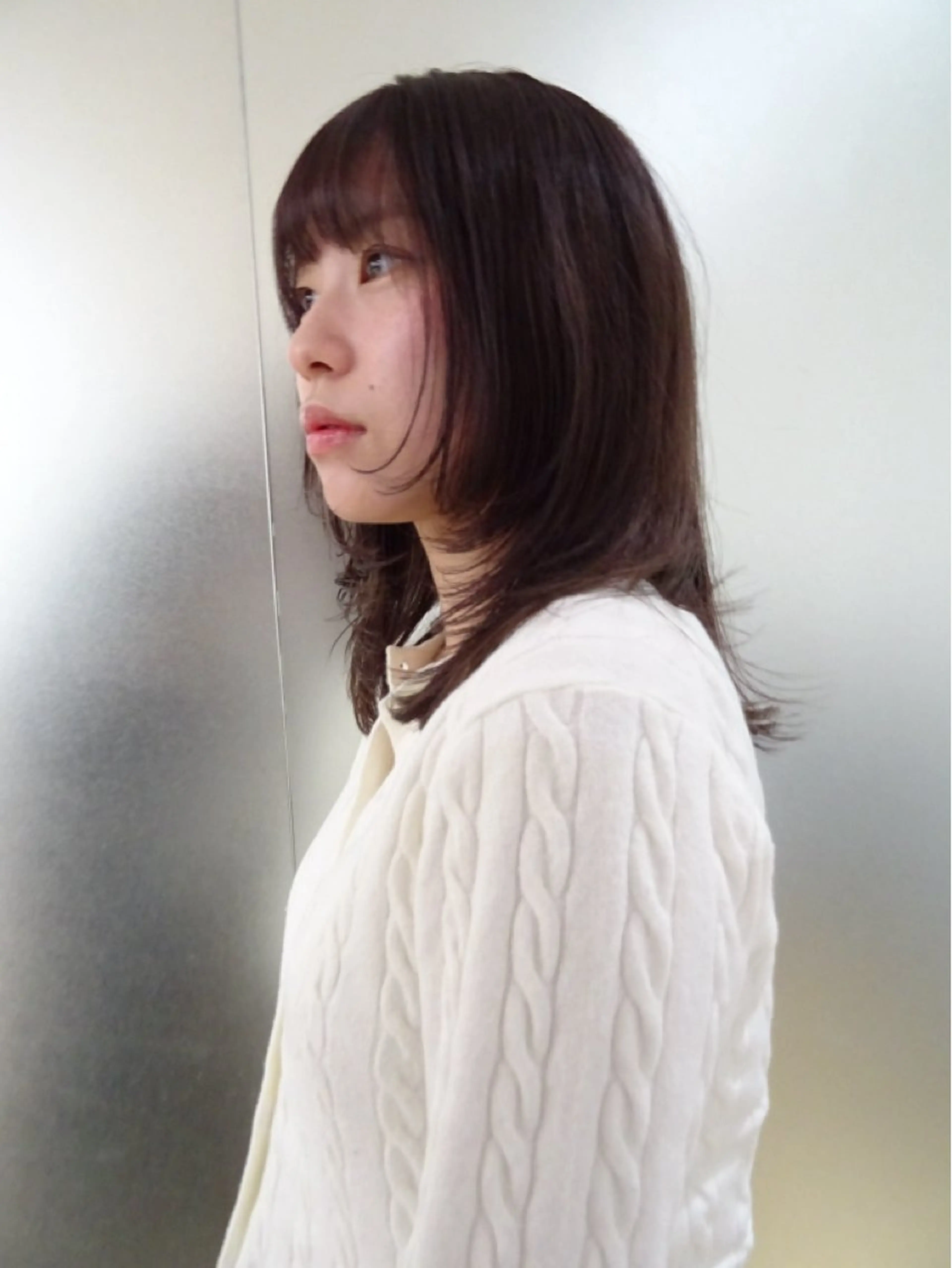 ミディアム カラー ミディアムレイヤー 透明感カラー くびれヘア 顔まわりレイヤー 顔周りカット カット ヘアカラー トリートメント cana カナ/レイヤーカットのヘアスタイル