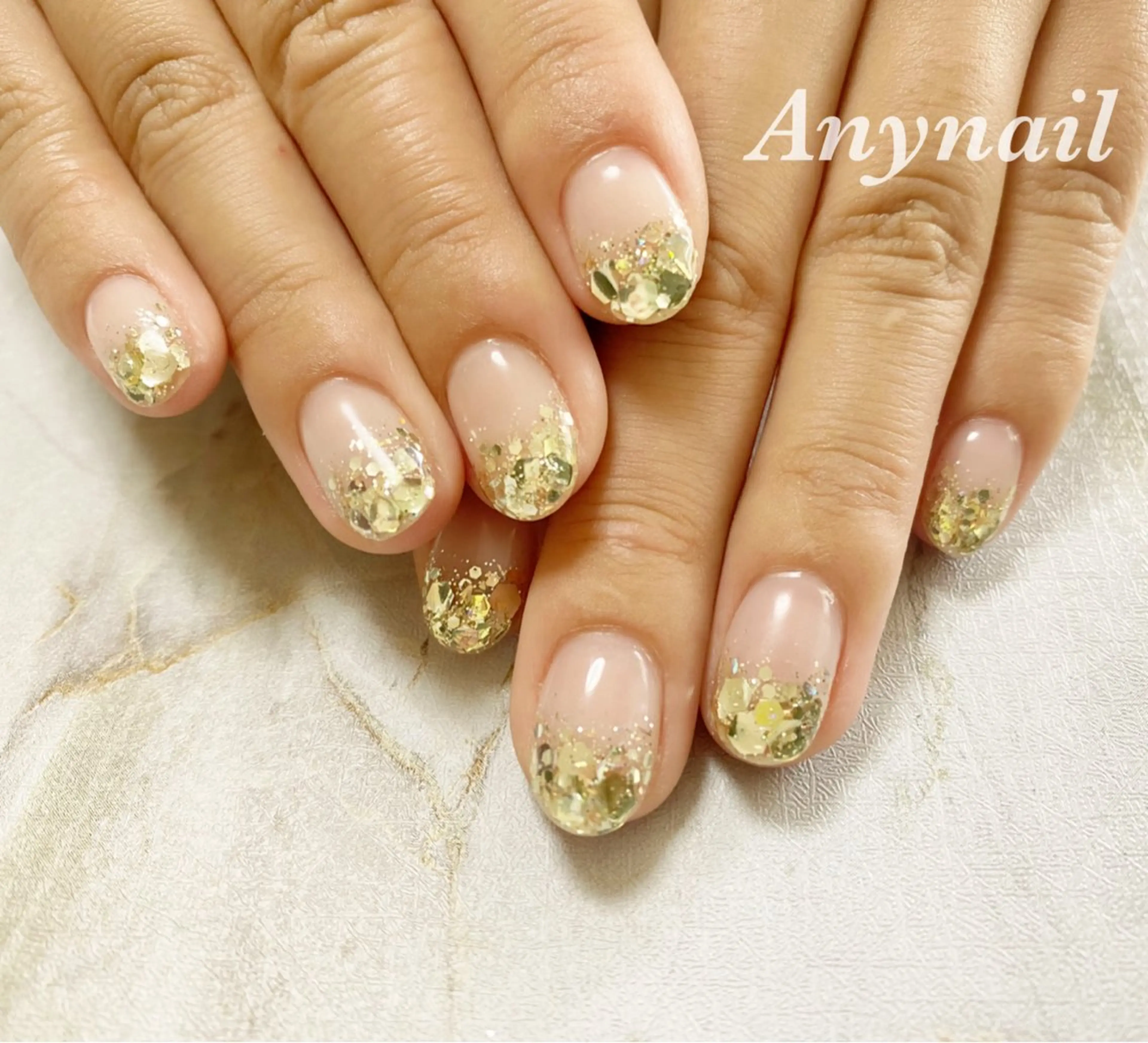 ネイル ブルー ゴールド グラデーション キラキラネイル ラメ(グリッター) ハンドネイル 岩澤 恵子のネイルデザイン