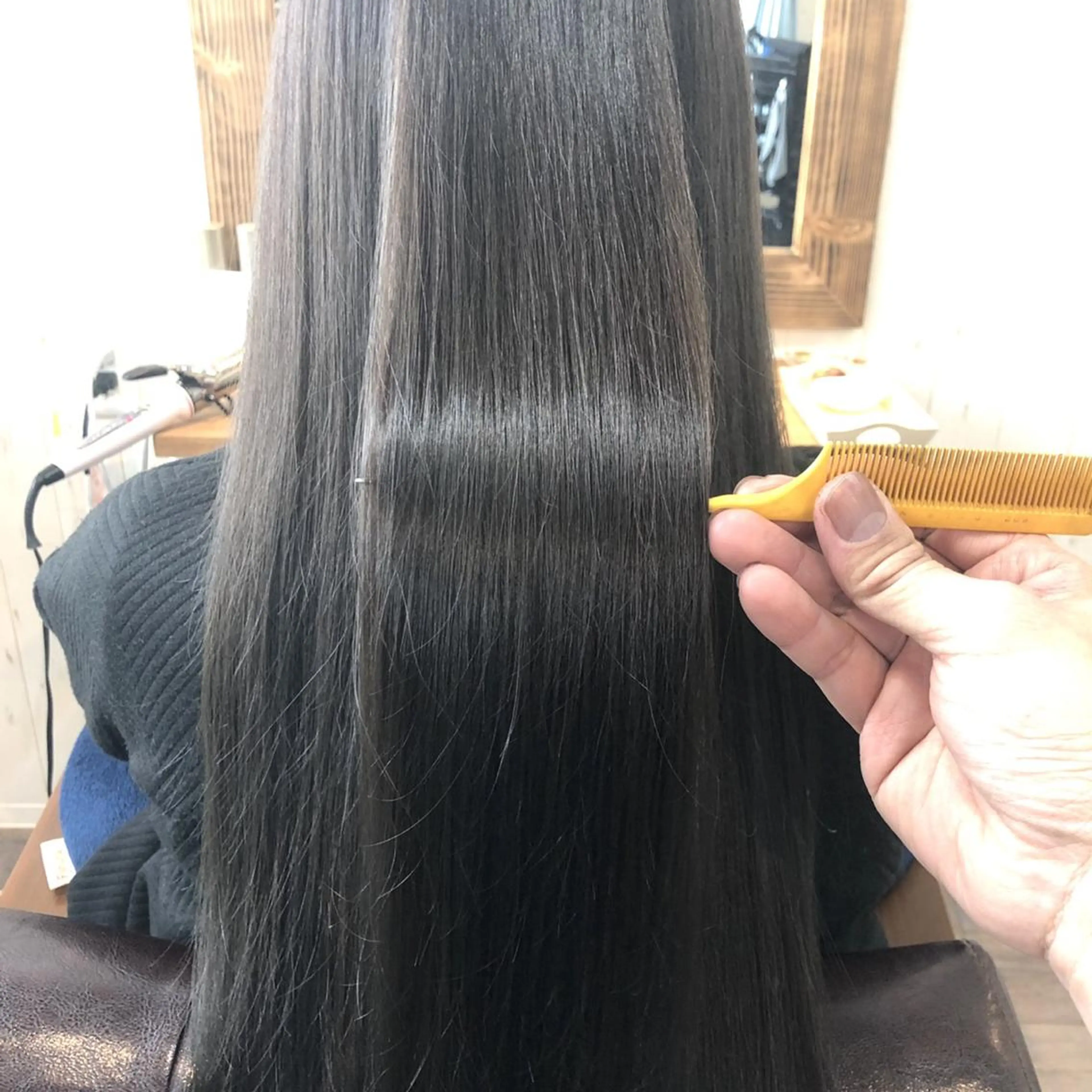 ロング カラー 小阪 将司のヘアスタイル