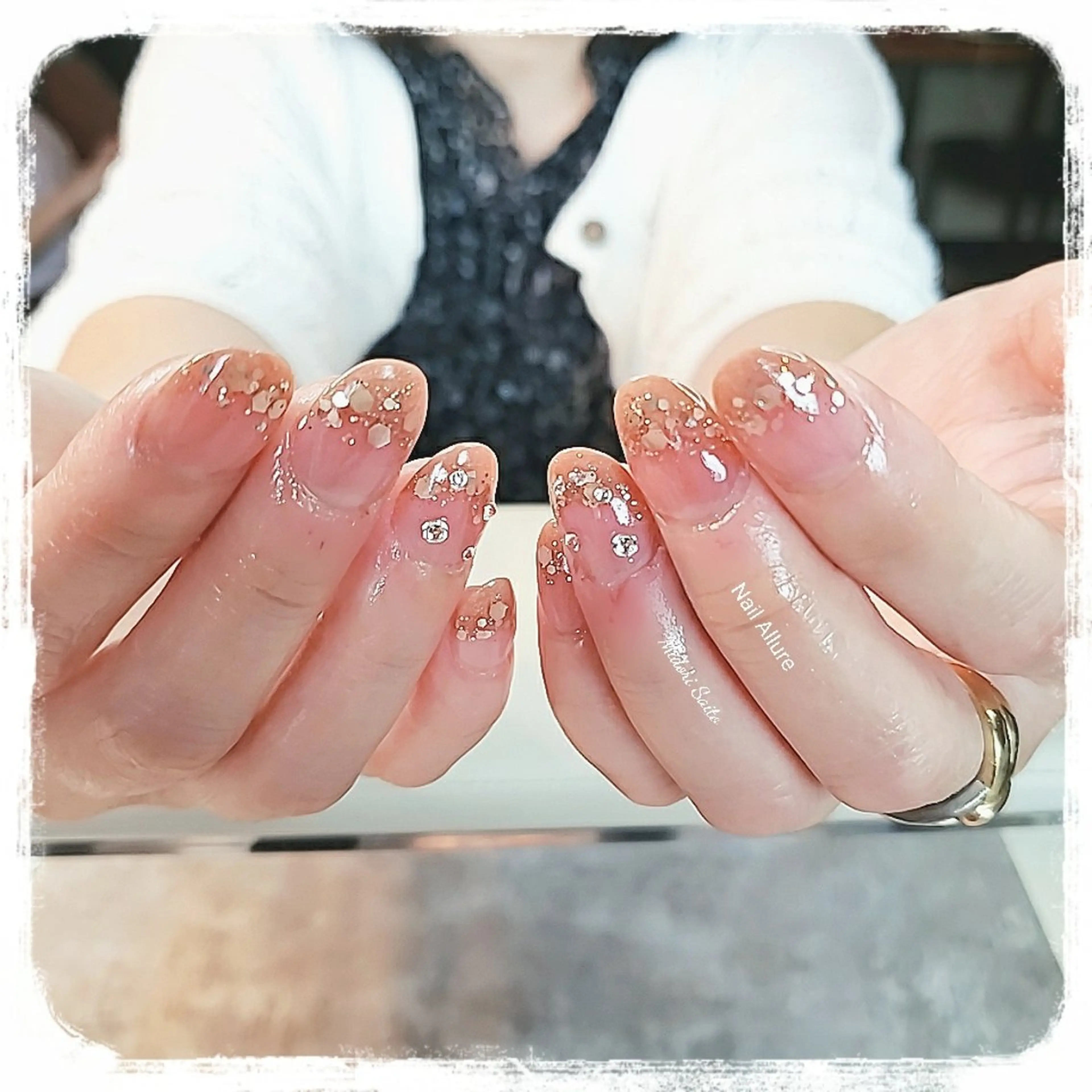 ネイル グリーン スカルプネイル ショートネイル シンプルネイル Nail Allureのネイルデザイン