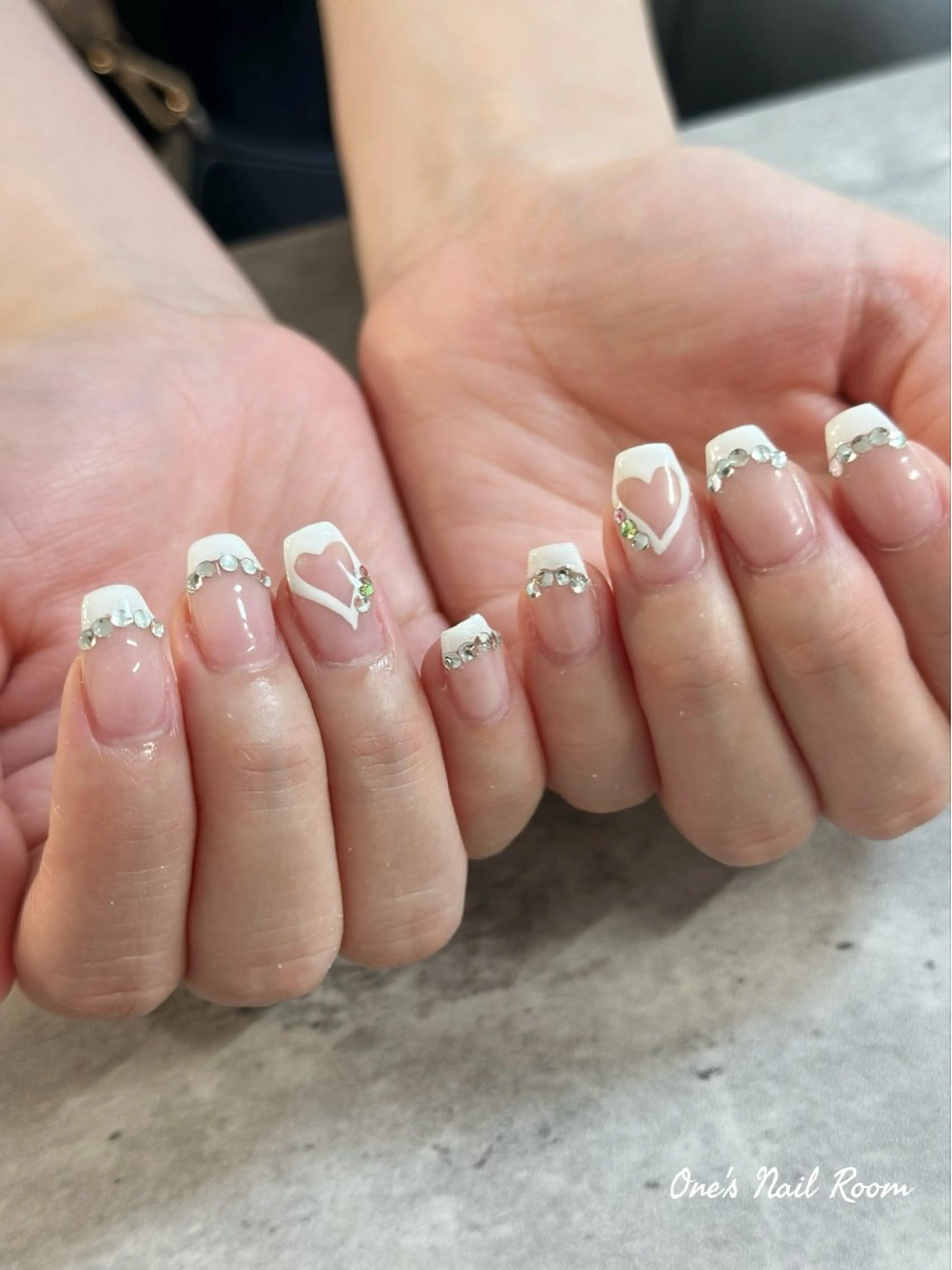 ネイル ハンドネイル One's Nail Roomのネイルデザイン