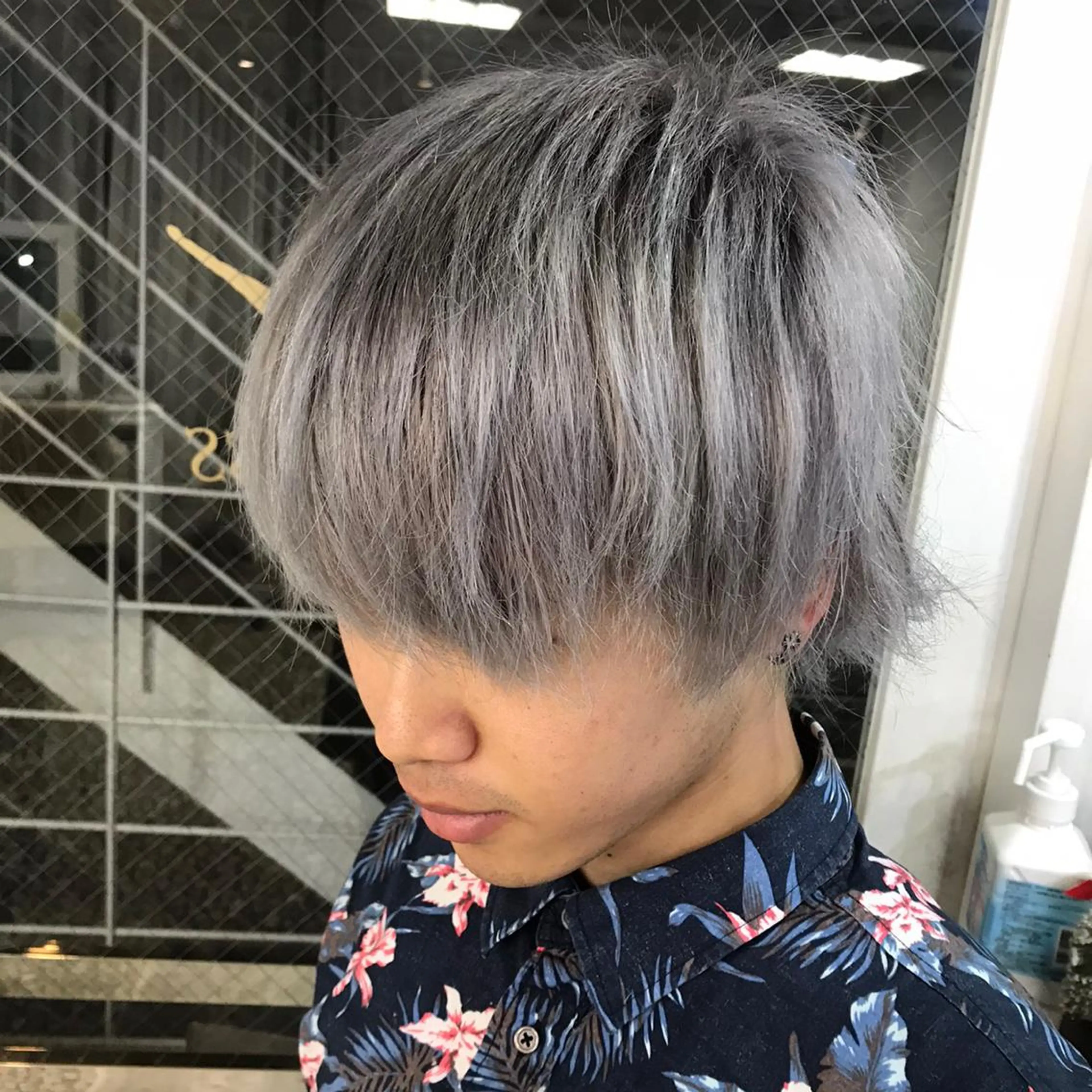 カラー メンズ メンズブリーチ ブリーチ 髪質改善【縮毛矯正】 北千住 田邉 澪のヘアスタイル