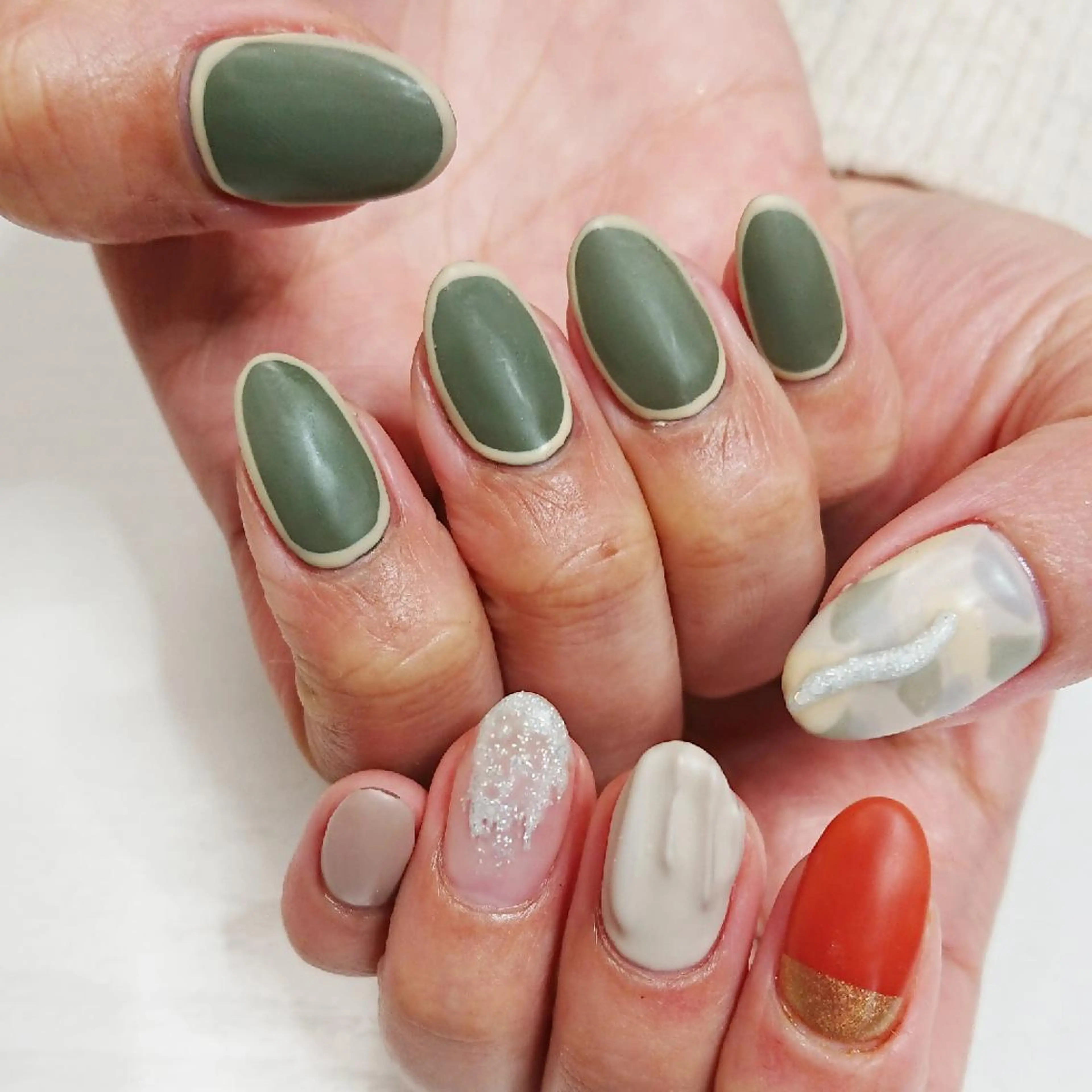 ネイル マットネイル ハンドネイル Lilith Nailのネイルデザイン