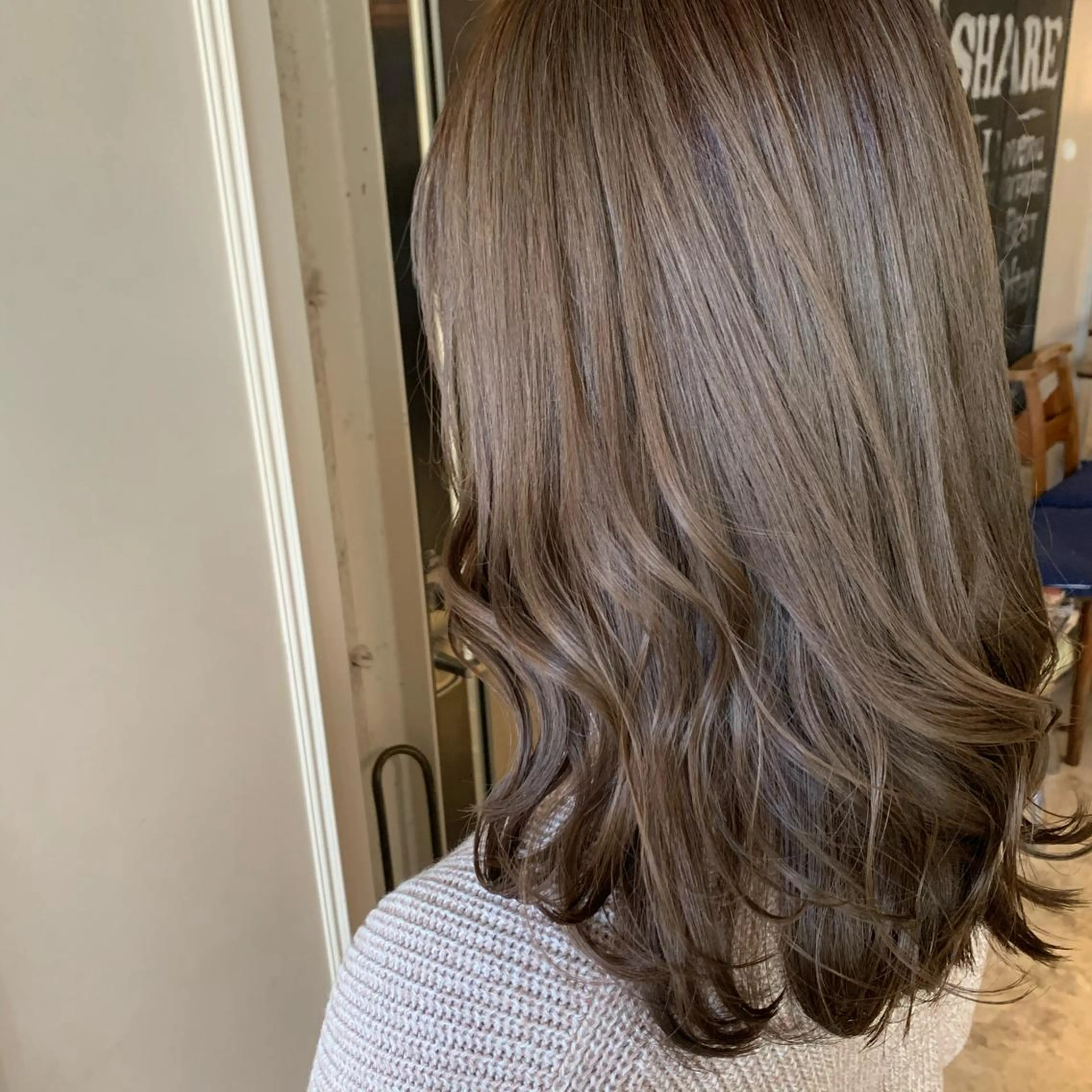 ミディアム 悩み解決/艶髪/ LISAのヘアスタイル