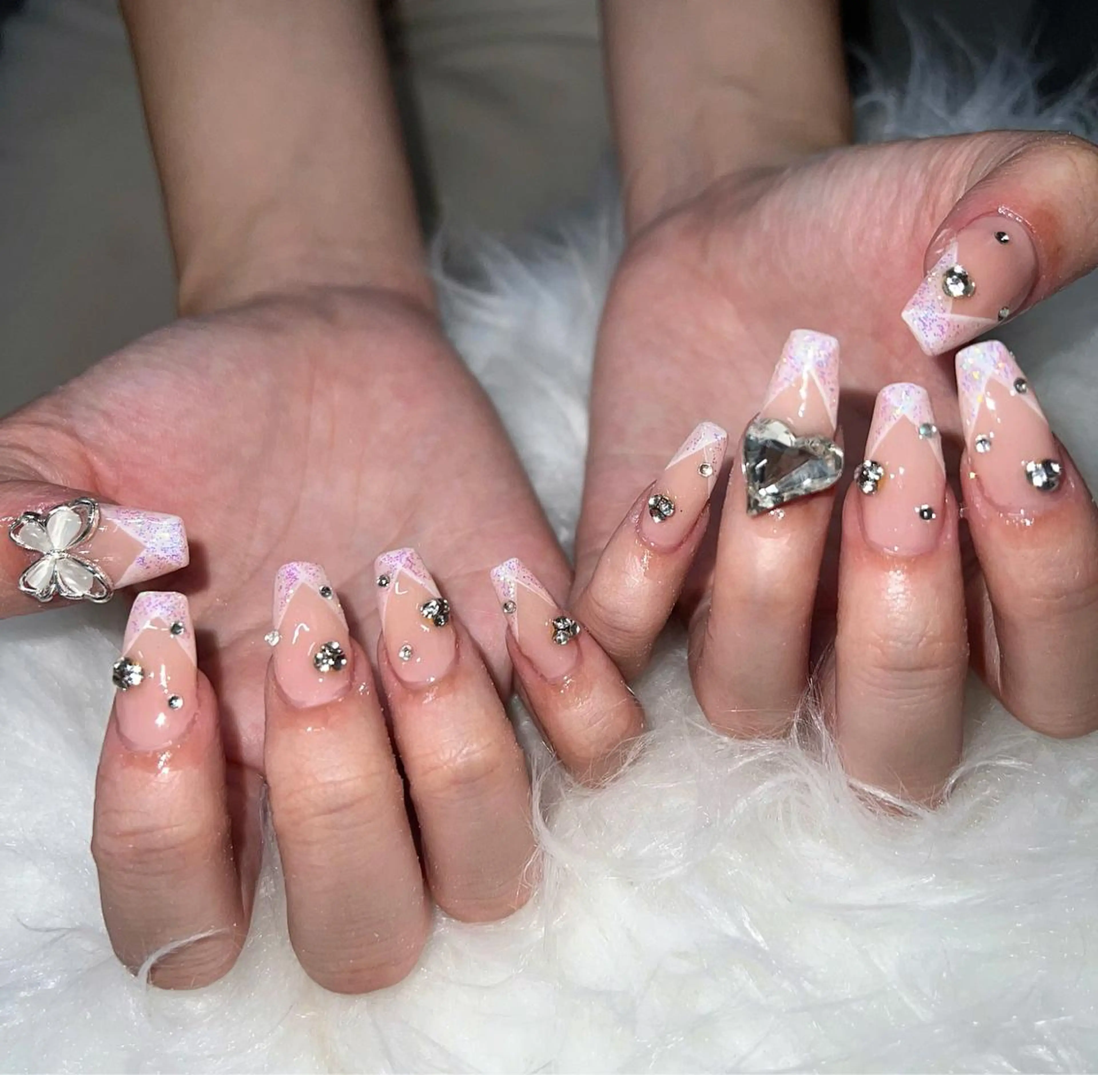 ロング ハンドネイル mao .のネイルデザイン